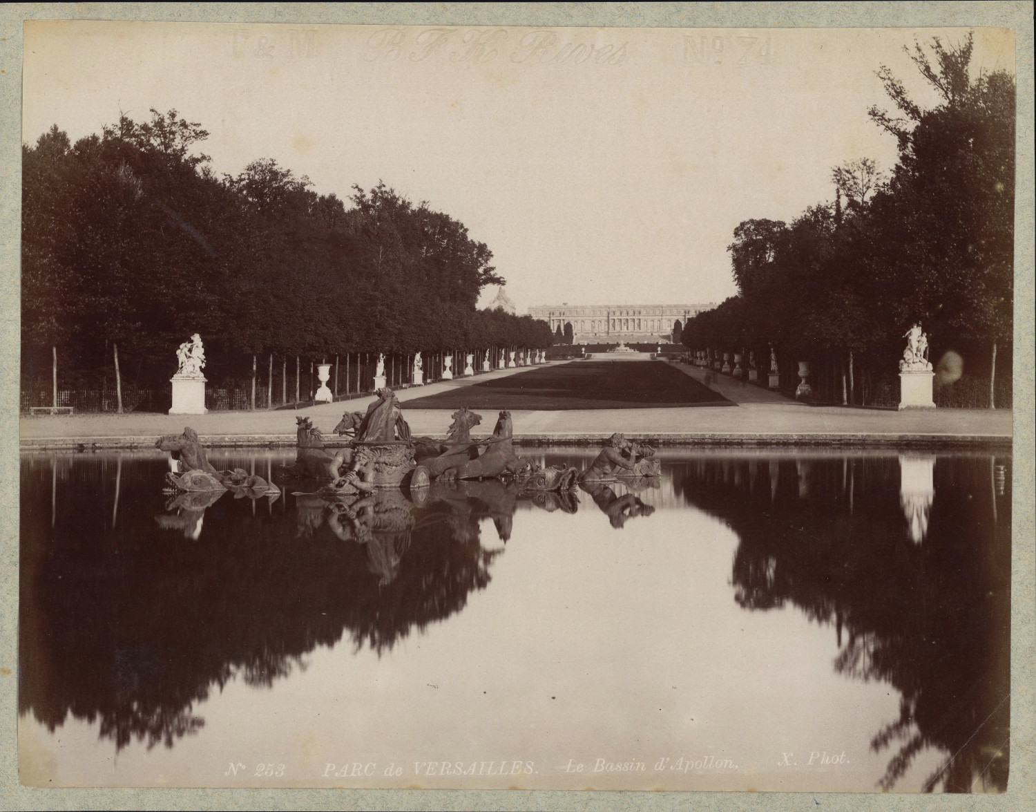 France, Parc de Versailles, Le Bassin d'Apollon vintage albumen print shooting