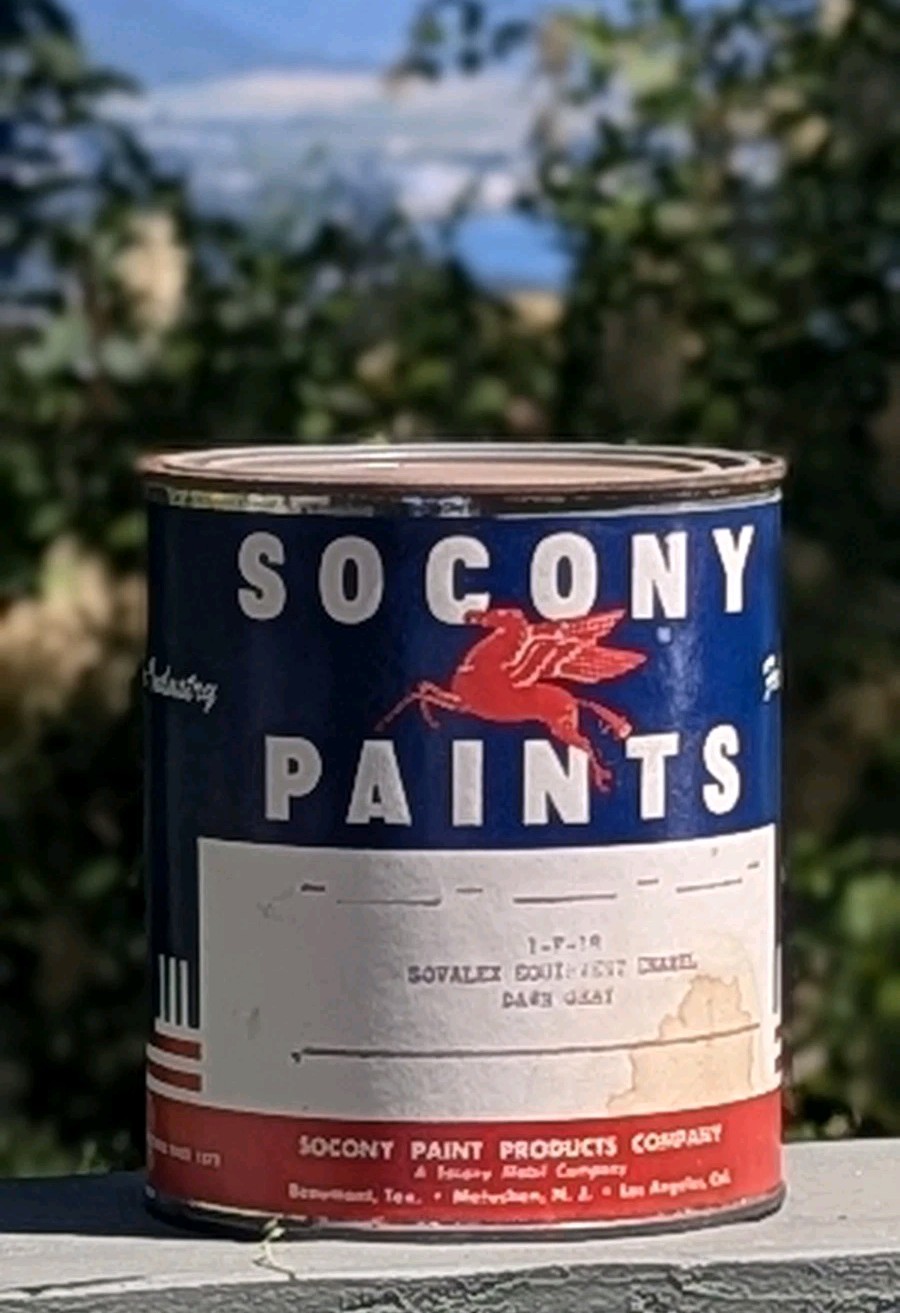 Pegasus Quart Paint Socony Enamel Gray Vtg 