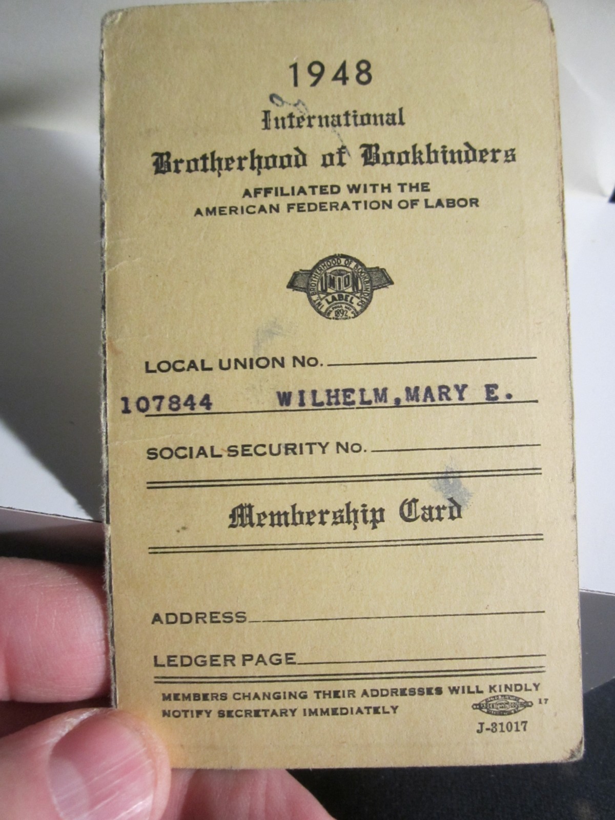 1948 BROTHERHOOD OF BOOKBINDERS MEMBERSHIP CARD SIGNED DATED WITH STAMPS - OFCX