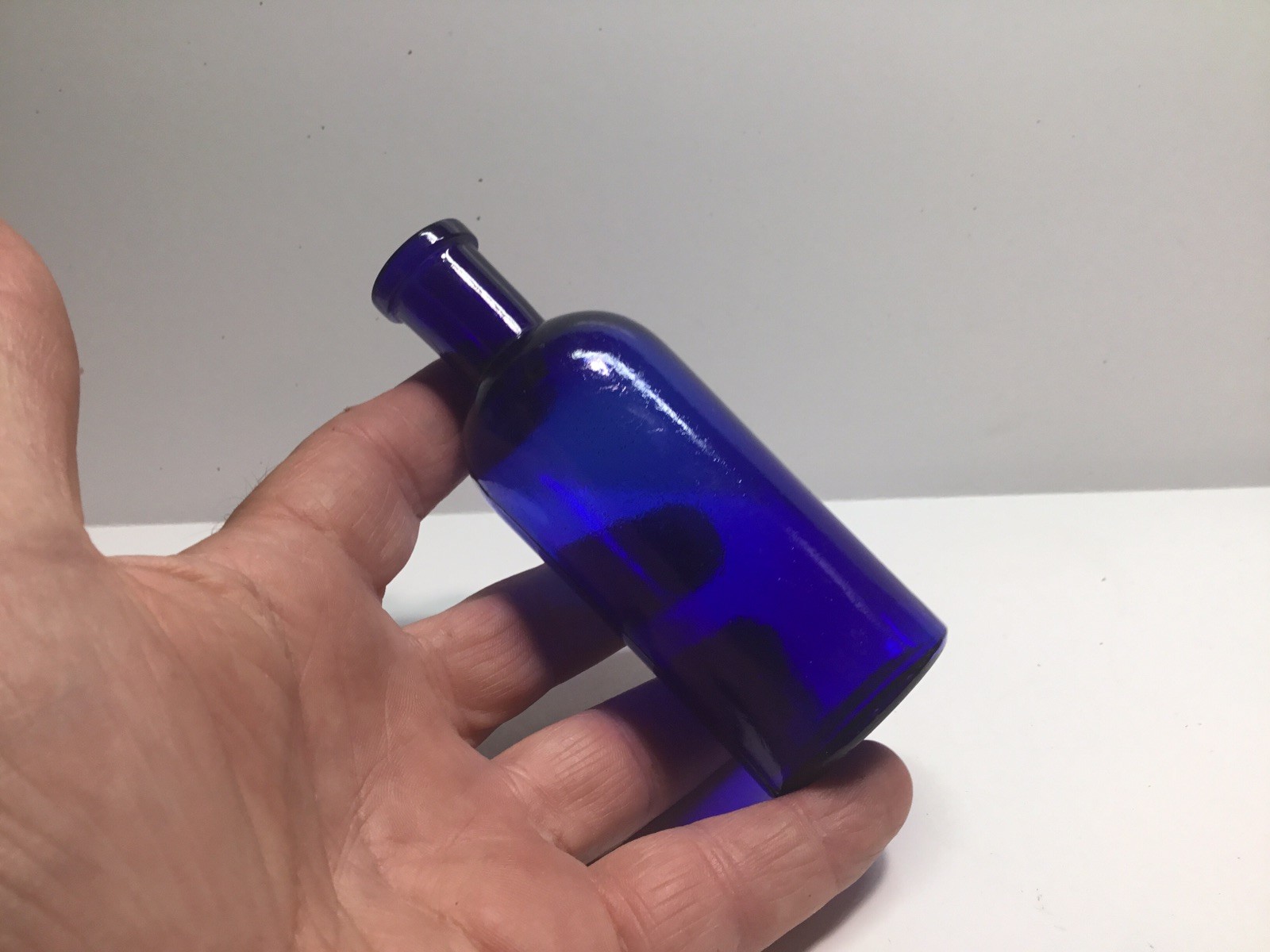 Small Cylinder Cobalt Blue Medicine /Chemist Bottle. 4 1/2 Inches Tall.