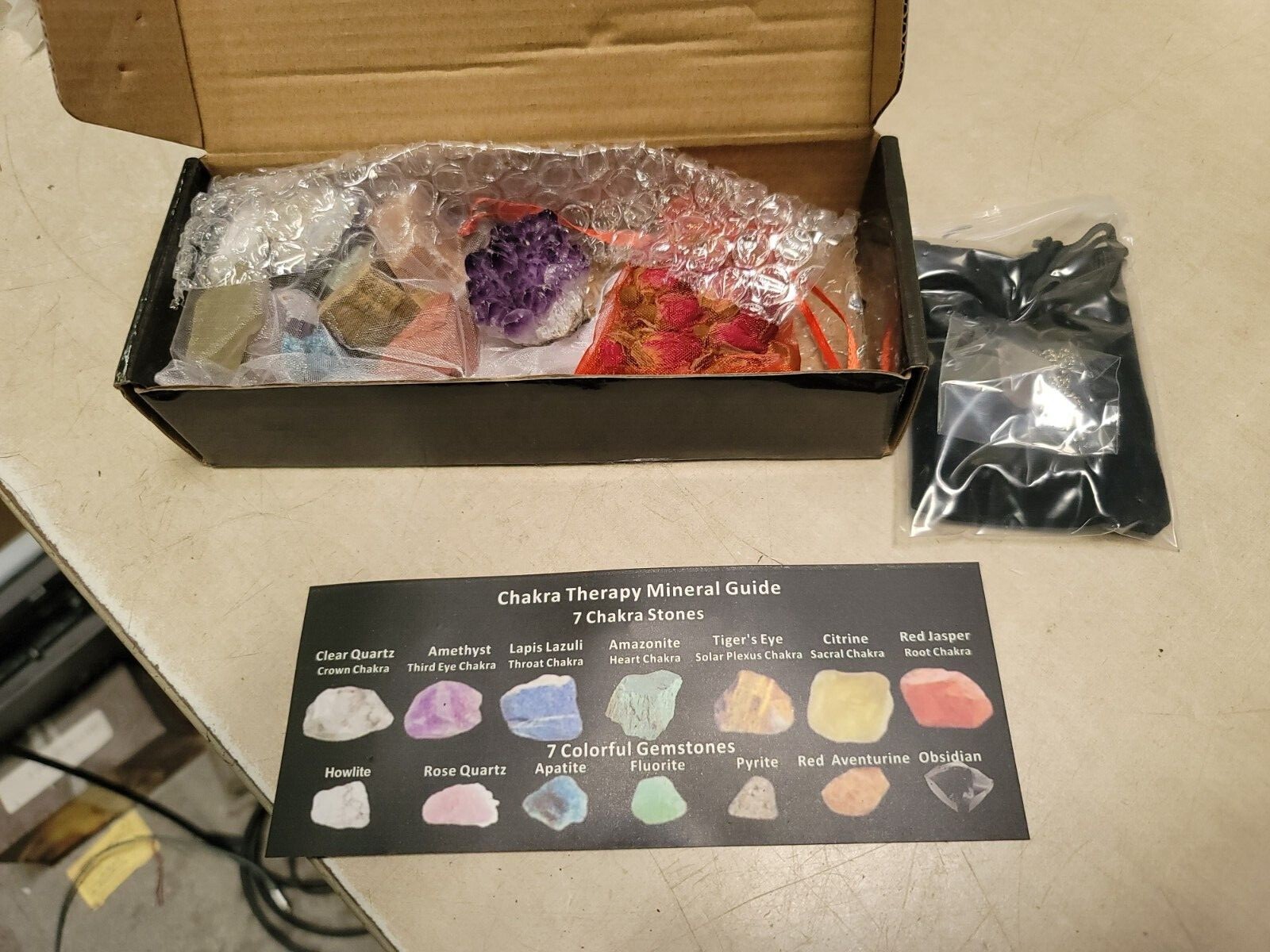 TESH CARE Chakra Therapy Collection 17 pcs Healing Crystals kit, 7 Raw