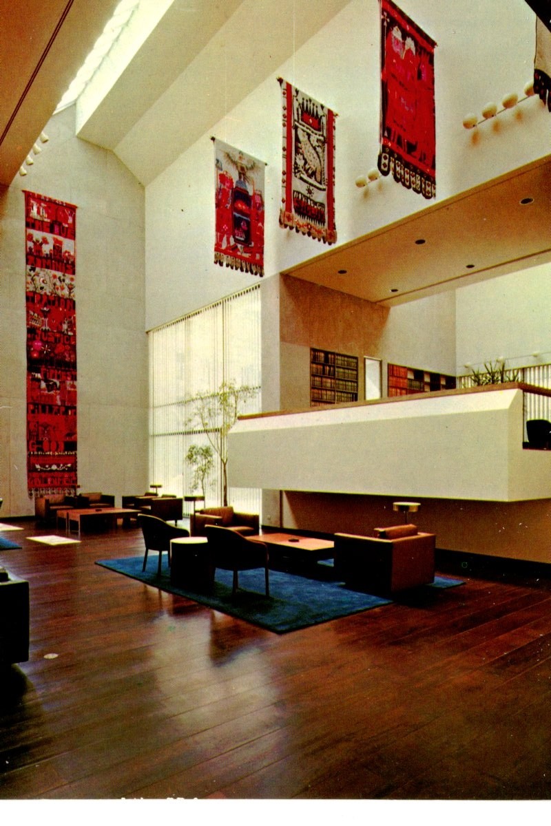 Vintage Postcard- Great Hall NY State Bar Center Albany NY Norman Laliberte