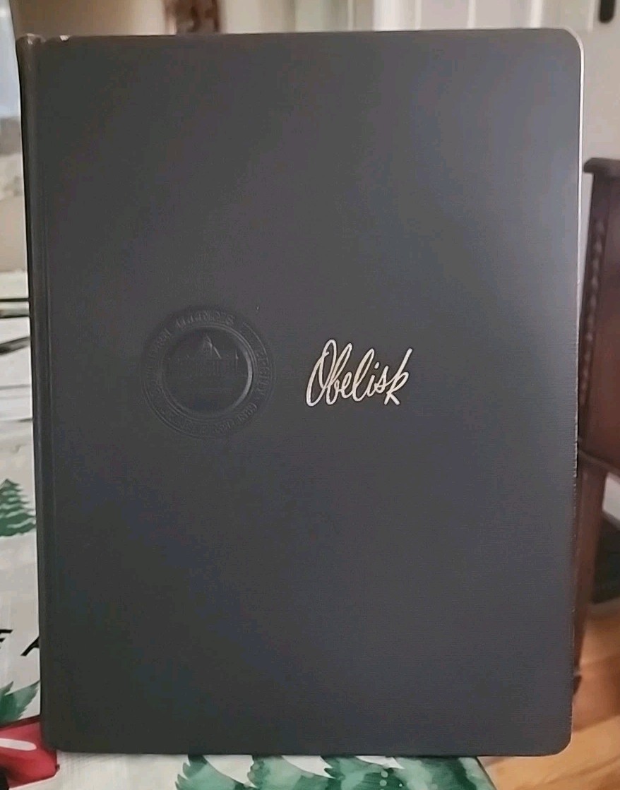 SIU Obelisk Yearbook 1962 SOUTHERN ILLINOIS CARBONDALE