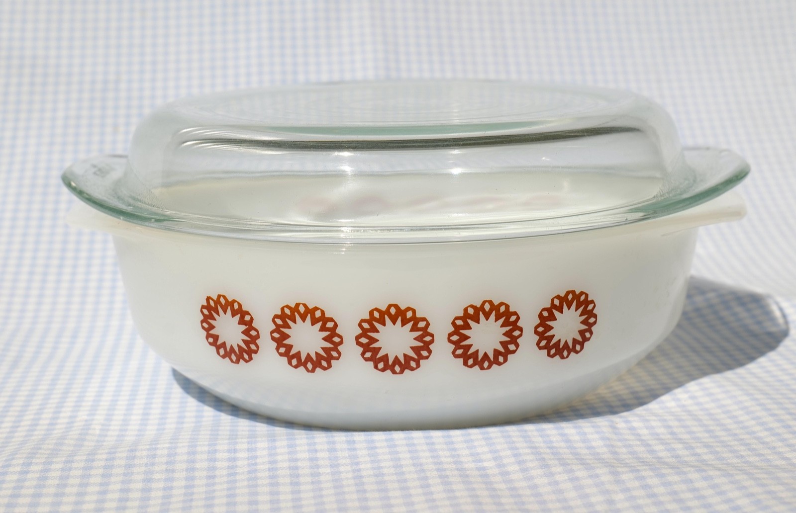 Vintage Crown [Agee] Pyrex Ovenware ‘Lucky Star’ Casserole & Lid