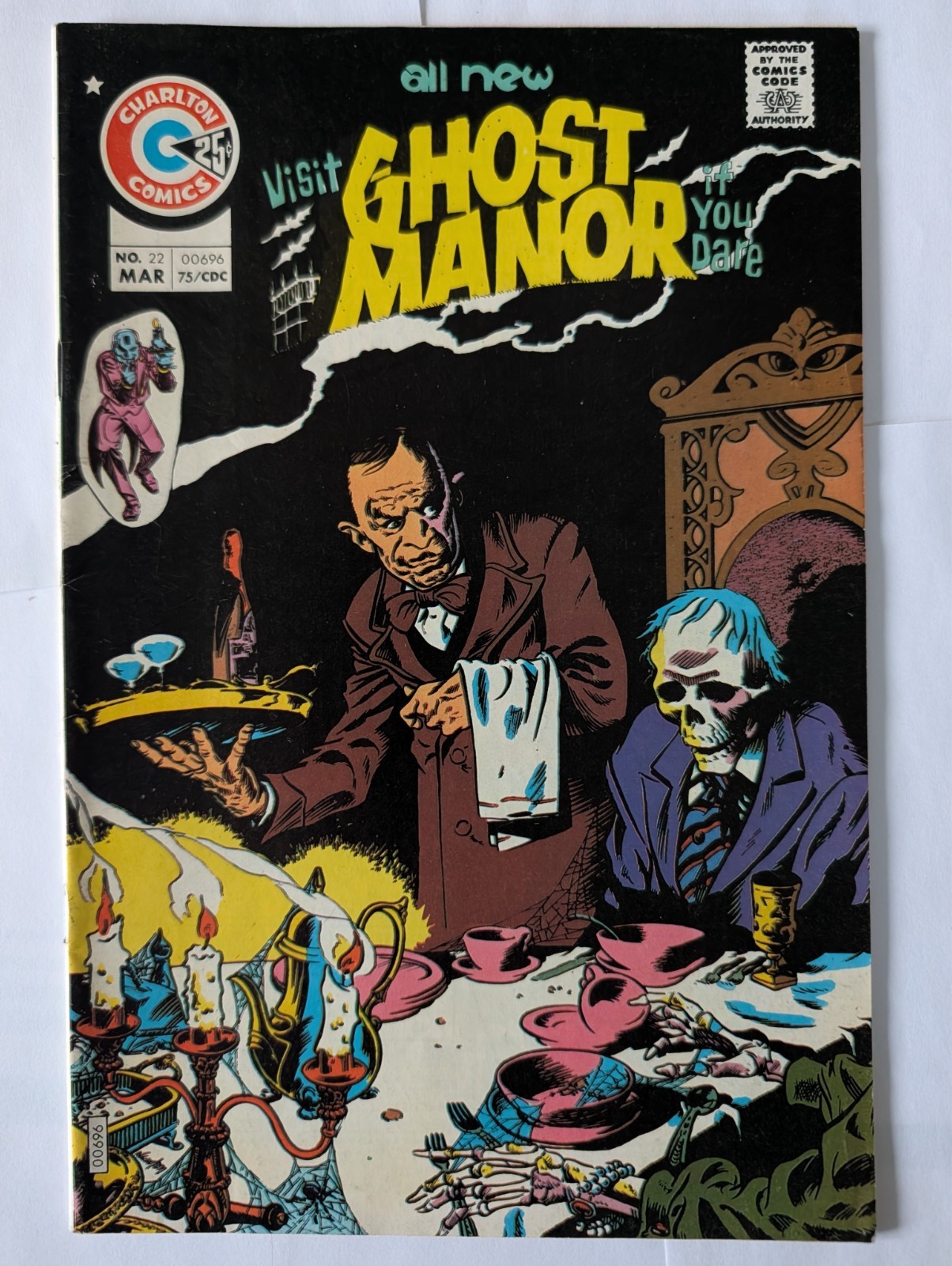 Ghost Manor #22 Steve Ditko Art 1975 Charlton Horror Newton Skeleton Cover VF-