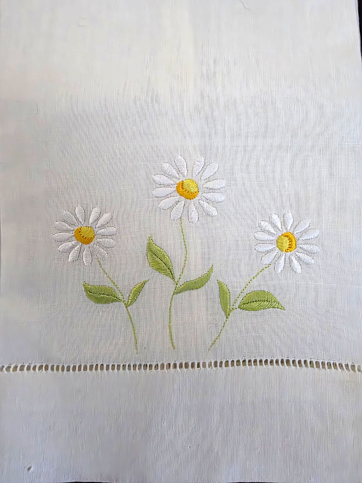 Vintage White Linen Guest Towel Embroidered Daisies Hemstitched Tea Towel