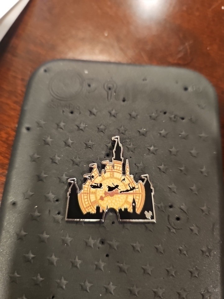 Peter Pan Castle DLR Hidden Disney 2026 Wave A Disney Pin