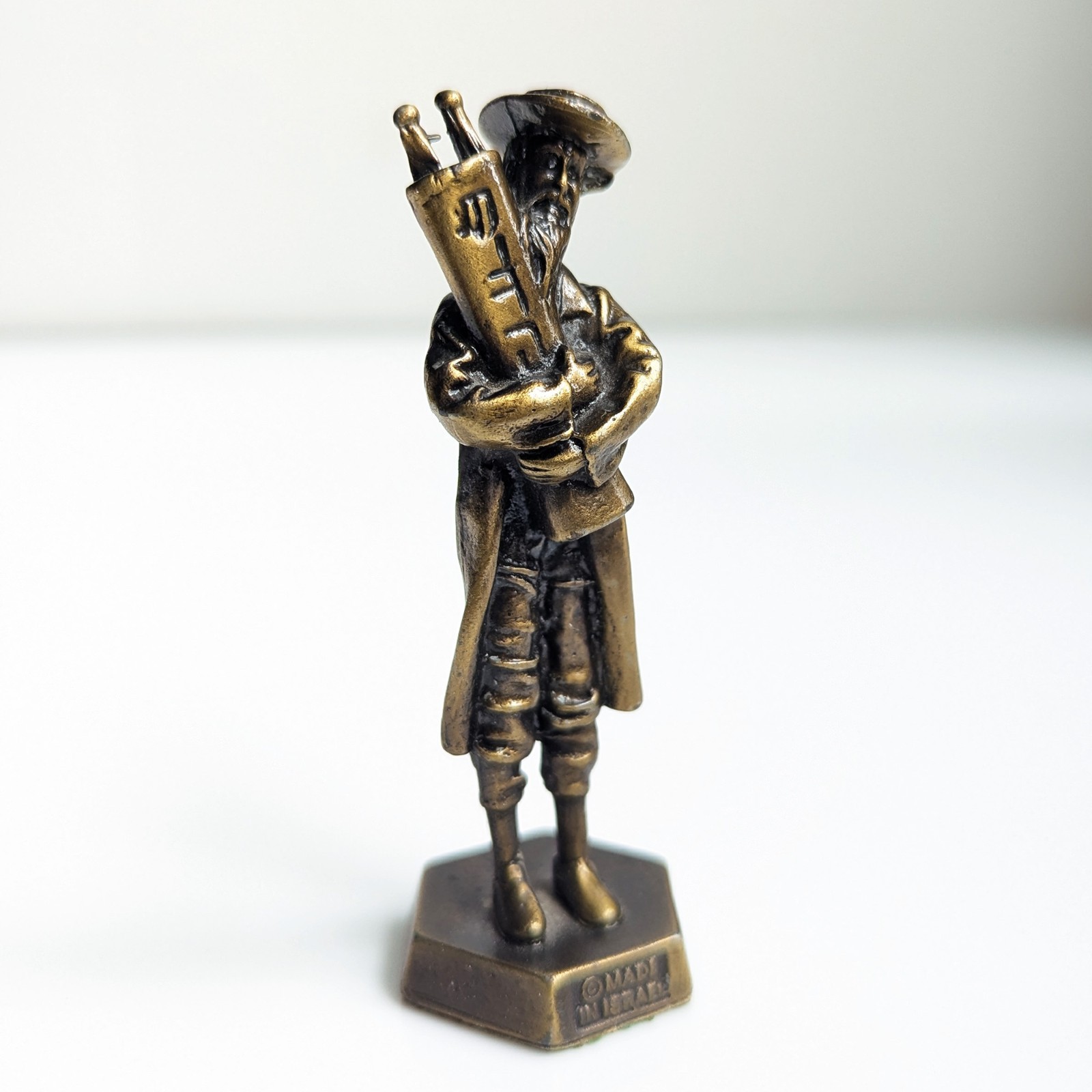 VTG Judaica Brass Rebbe Holding Torah Scroll 3.5 Inches Tall Excellent Condition