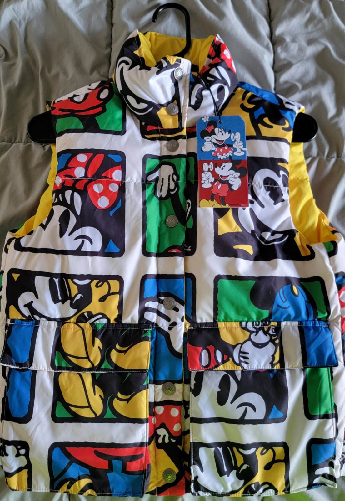 Levi's Disney Mickey & Minnie Mouse Multicolor Hooded Puffer Vest Size S New