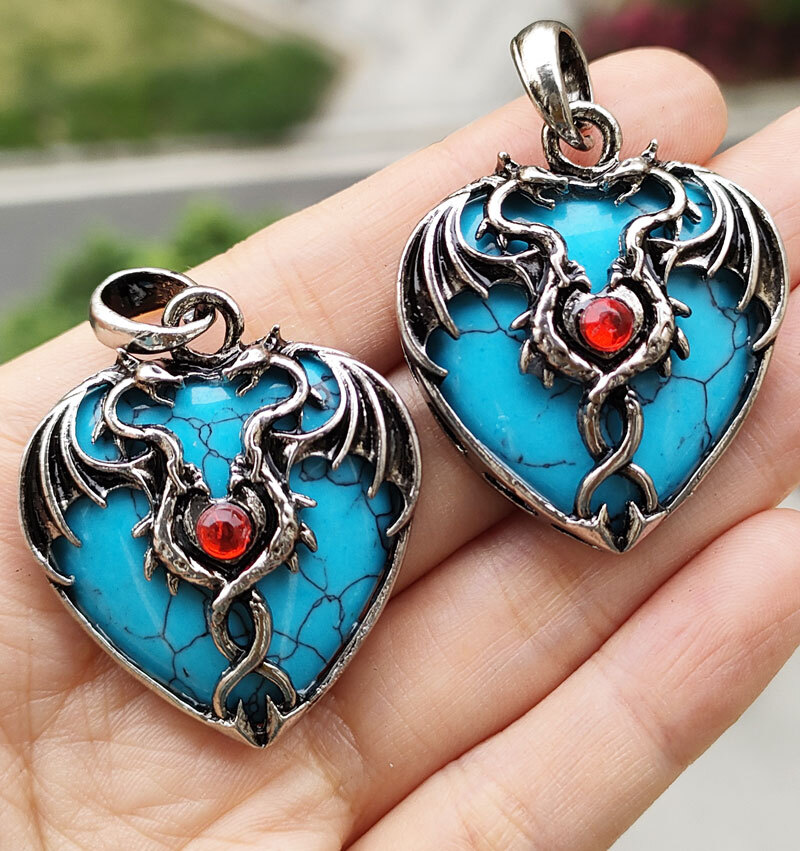 10pcs Blue Turquoise Gems wyvern wivern Pendants Magic Reiki Healing Amulet