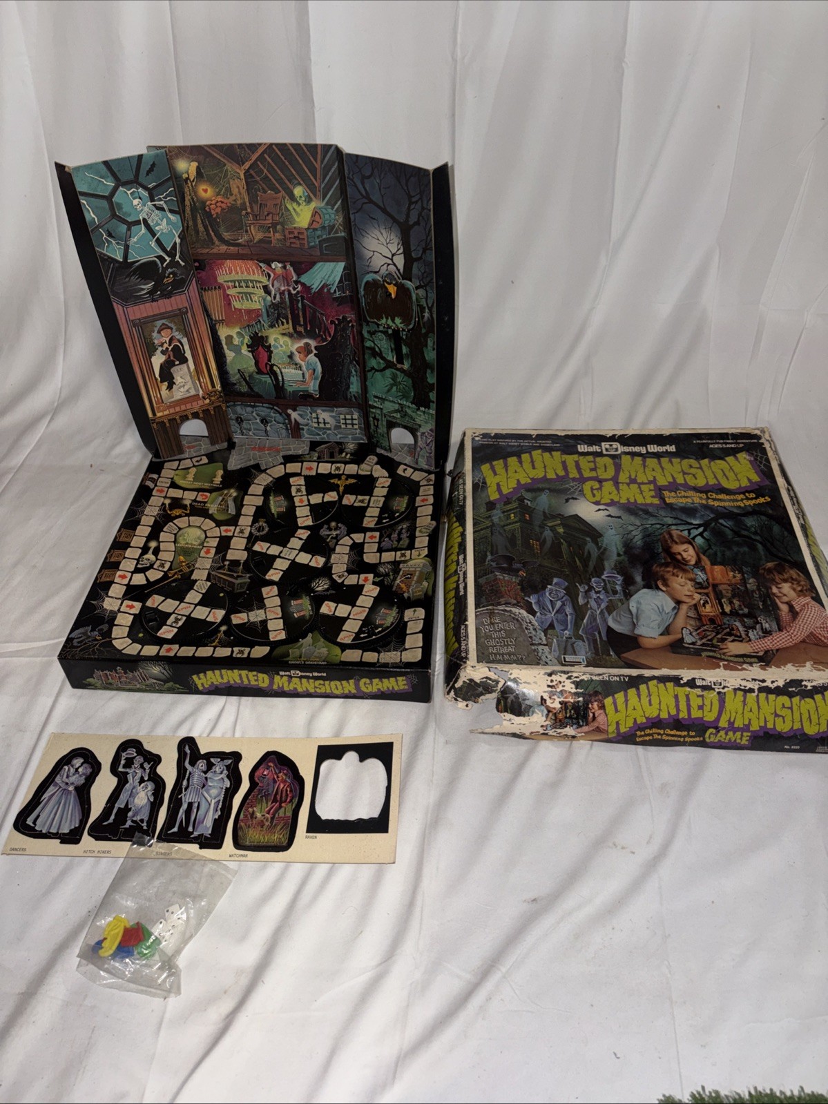 Disney 1975 Vintage Haunted Mansion Board Game- COMPLETE Never Played