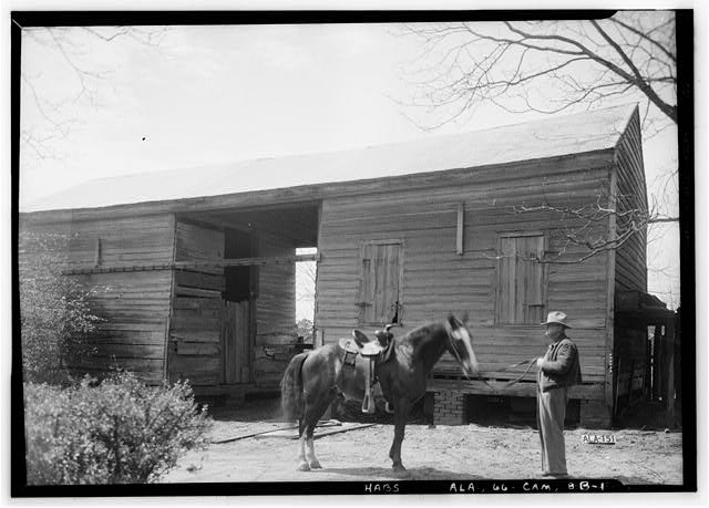 Photo:Camden Alabama 1937 McIntosh House Barn Fail Street HABS Horseman