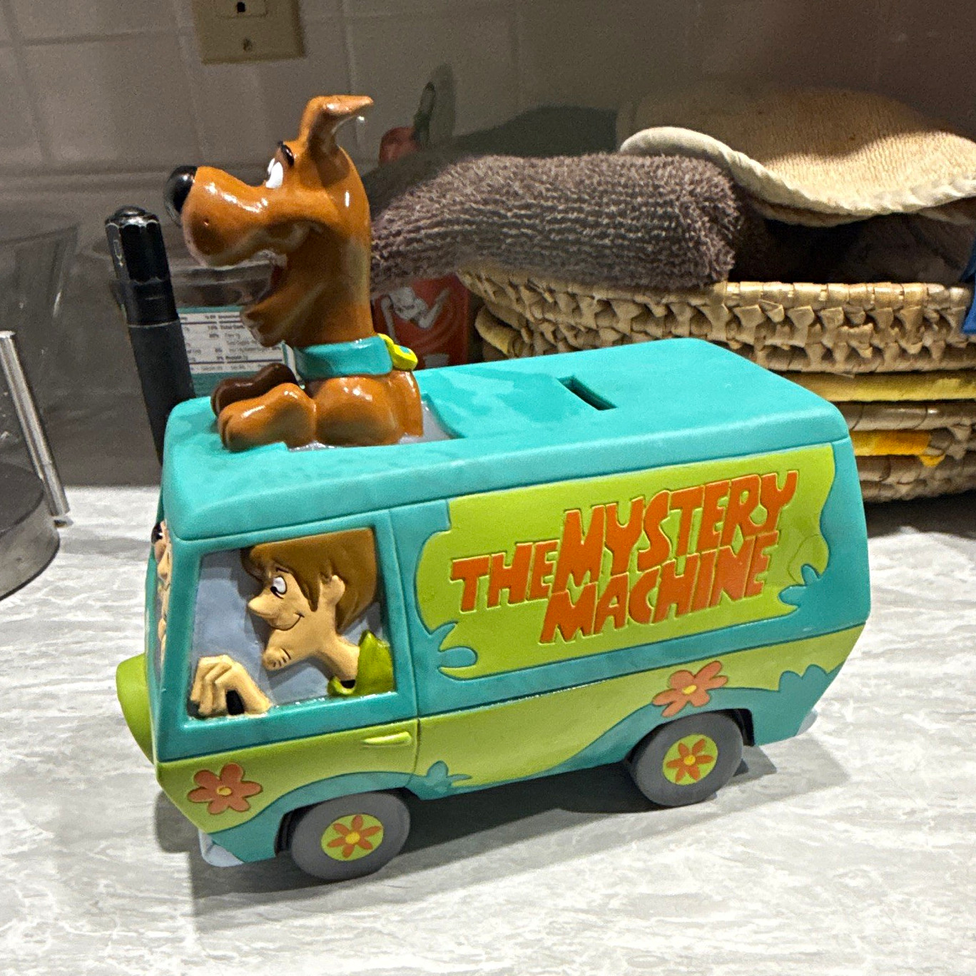 Scooby-Doo Mystery Machine Plastic Piggy Coin Bank w/ Scooby-Doo & Shaggy