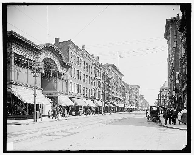 Photo:[High Street, Holyoke, Mass.]