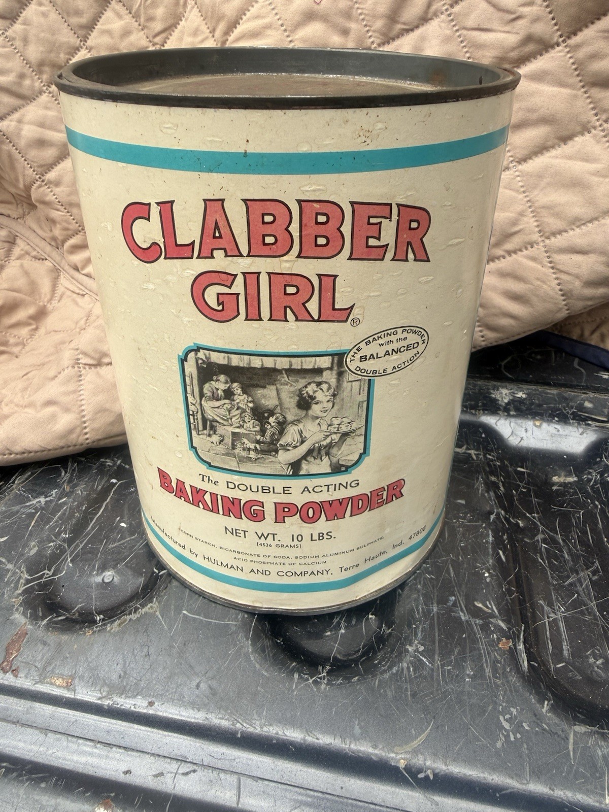 Very Nice Vintage 10 Lb Clabber Girl Baking Powder Tin Still Has Price On Top 