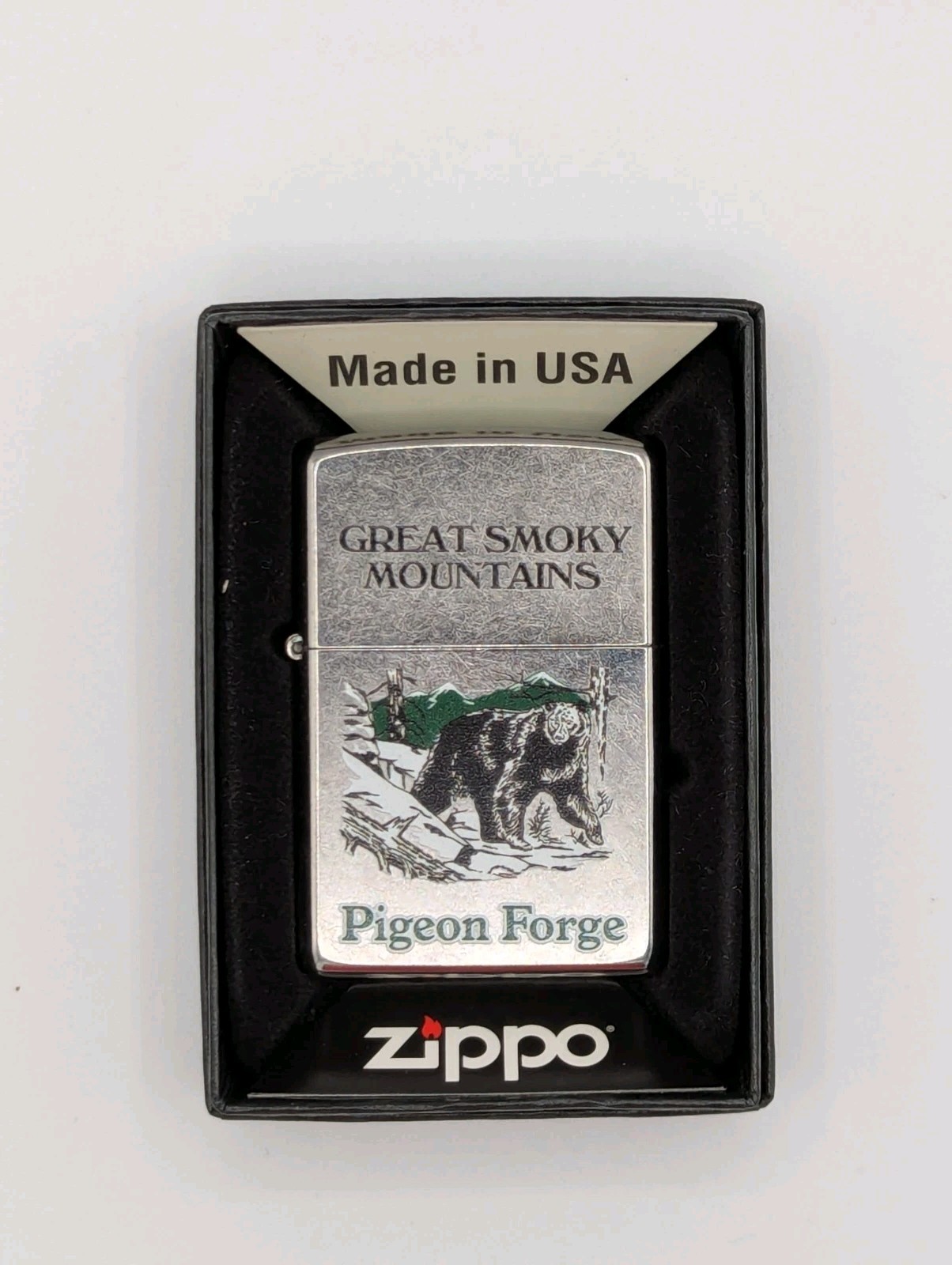 Zippo Great Smoky Mountains Pigeon Forge Bear Lighter Street Chrome 2019 Unfired