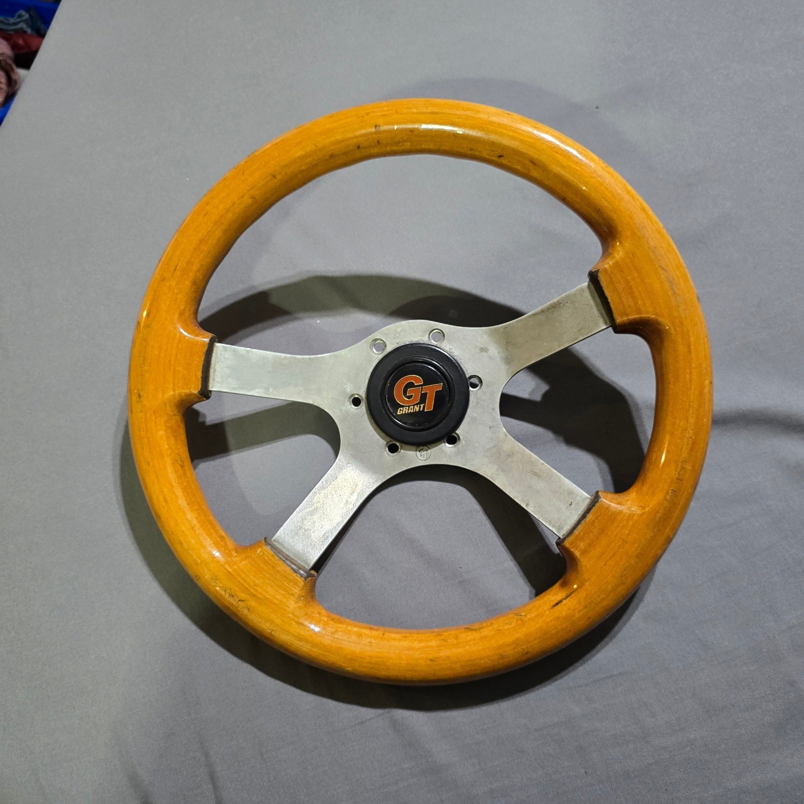 Grant GT Steering Wheel 13 in Men Wood Grain Silver Vintage Made in Italy 80\'s