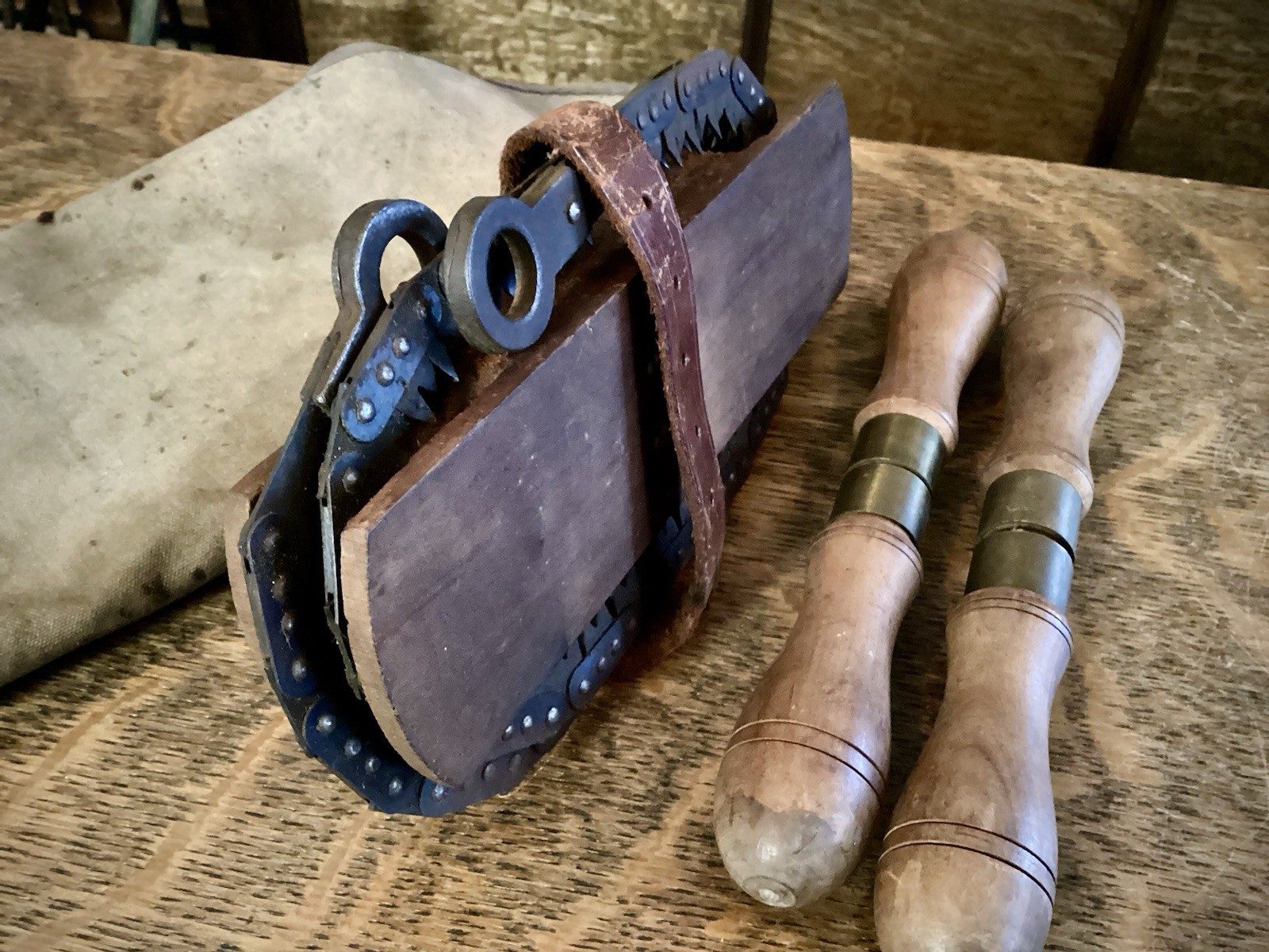 Antique World War One British Army Pioneer Flexible Folding Trench Chain Saw