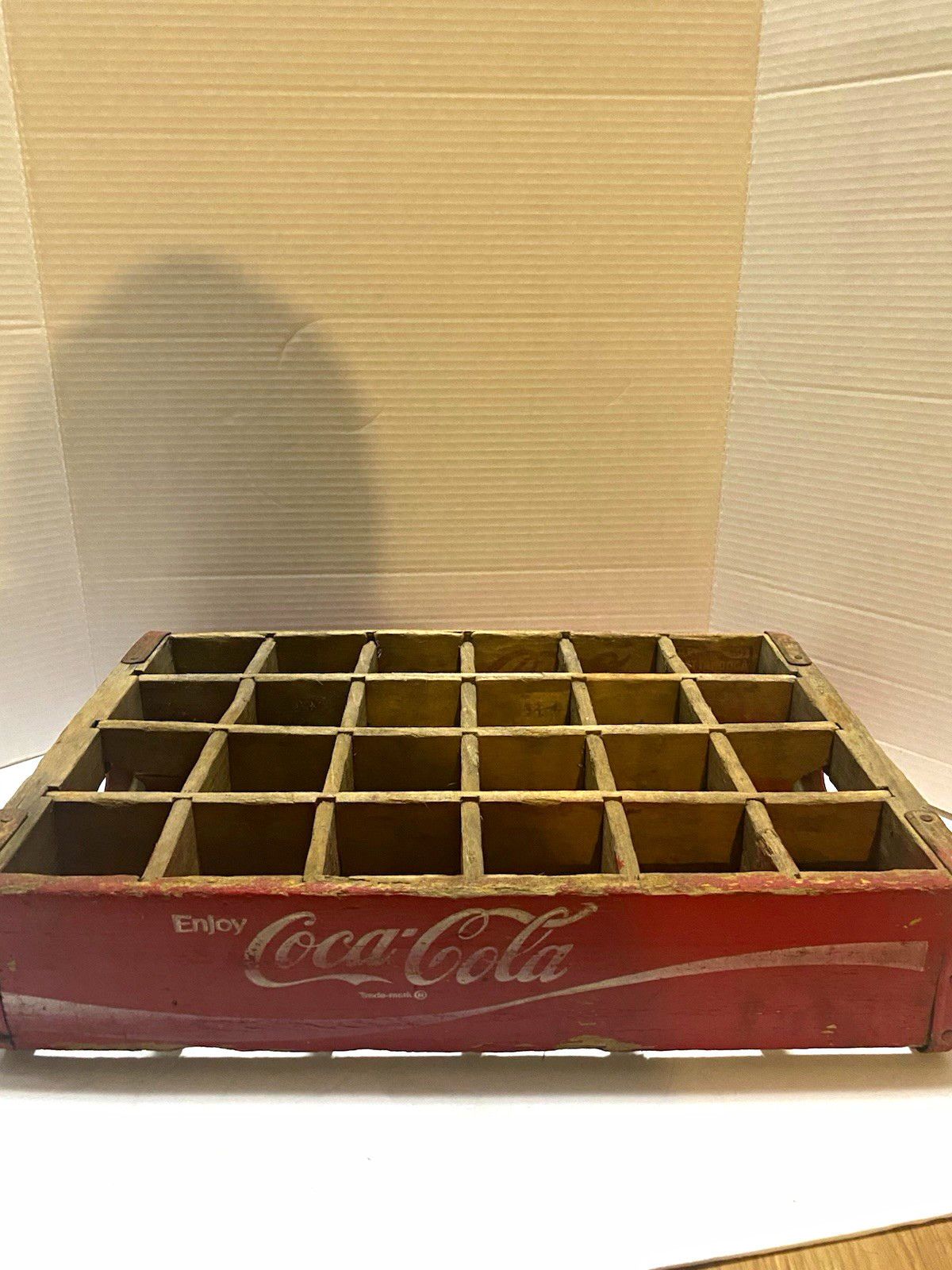 Coca-Cola Vintage 24 spot Wooden Bottle Carrier Crate w/ Dividers Red Brown Soda