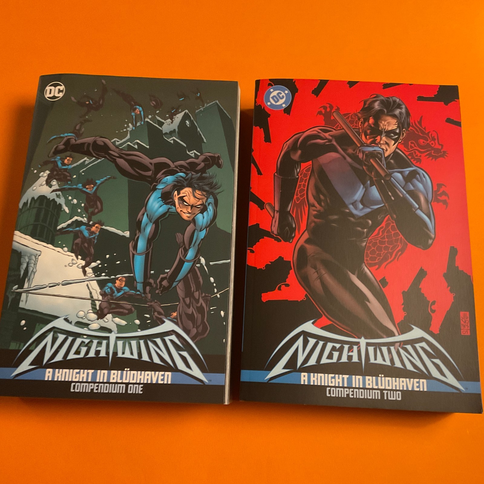 Nightwing Compendium Vols. 1 & 2 DC Comics A Knight in Blüdhaven