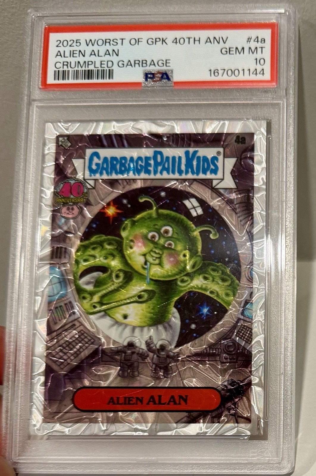 2025 Topps Worst Of GPK 40th Anniversary Alien Alan #4a Case Hit Crumpled PSA 10