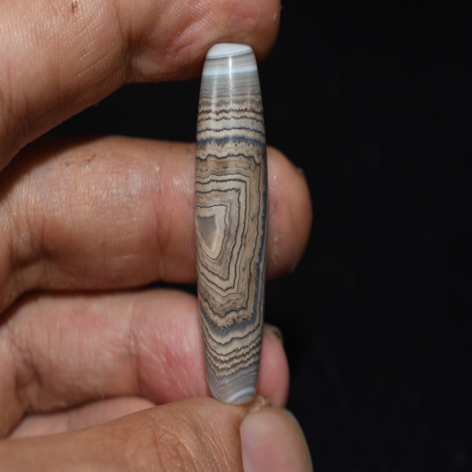 Collectible Energy Tibetan old Agate Natural Eye Silkworm Stripes Dzi Bead Totem