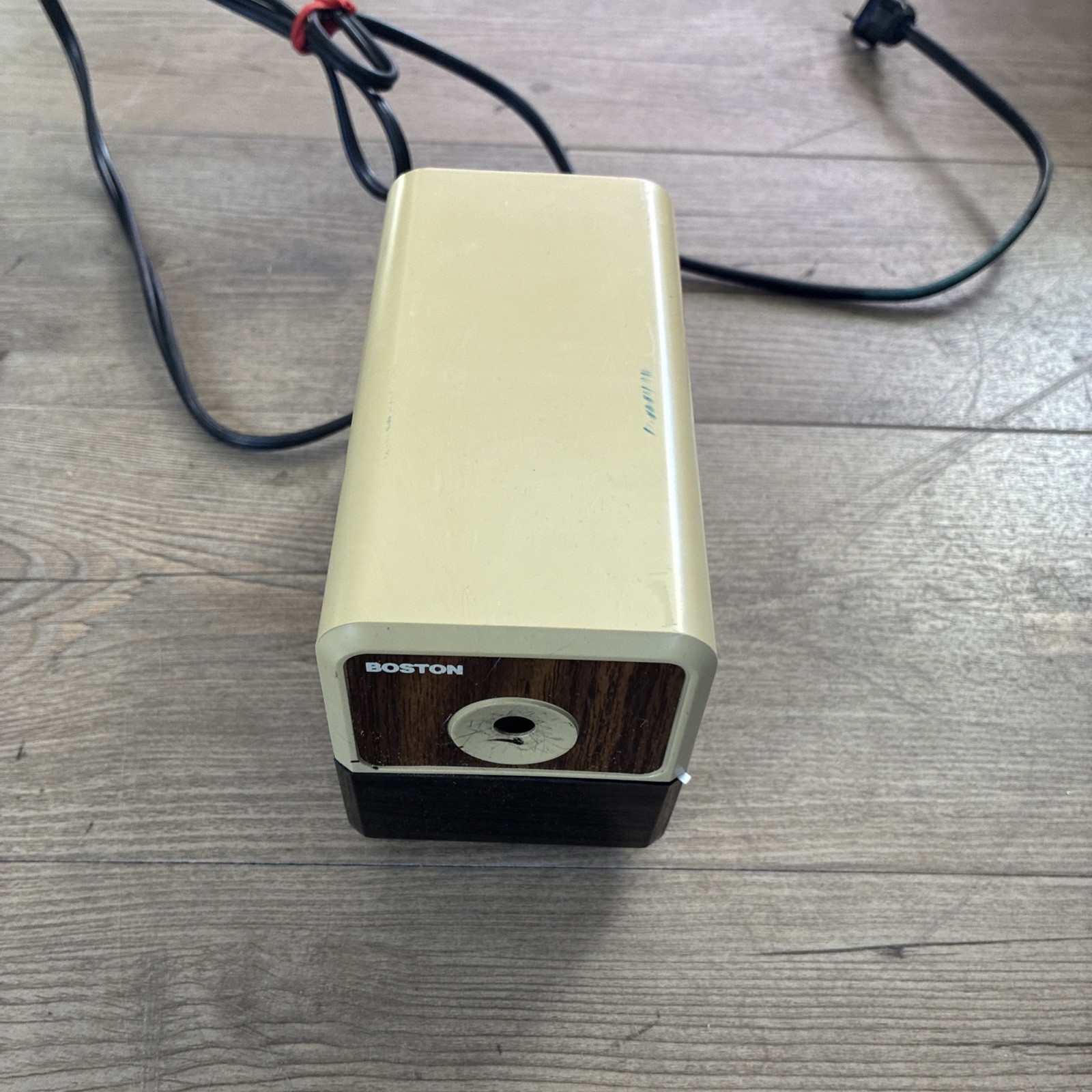 Vintage Boston Desktop Electric Pencil Sharpener Model 18, Made in USA