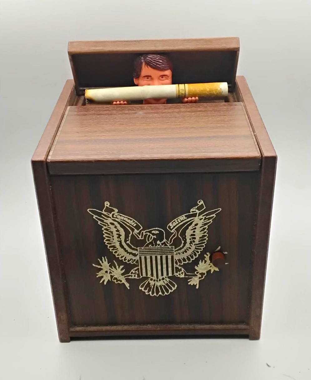 Vintage Jimmy Carter President Pop-Up Cigarette Dispenser Music Box 1970s Rare