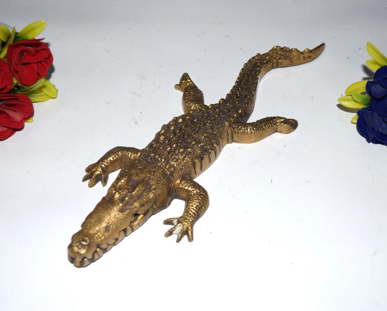 Laying Alligator Table Paperweight Brass Crocodile Baby Room Statue Decor RD368