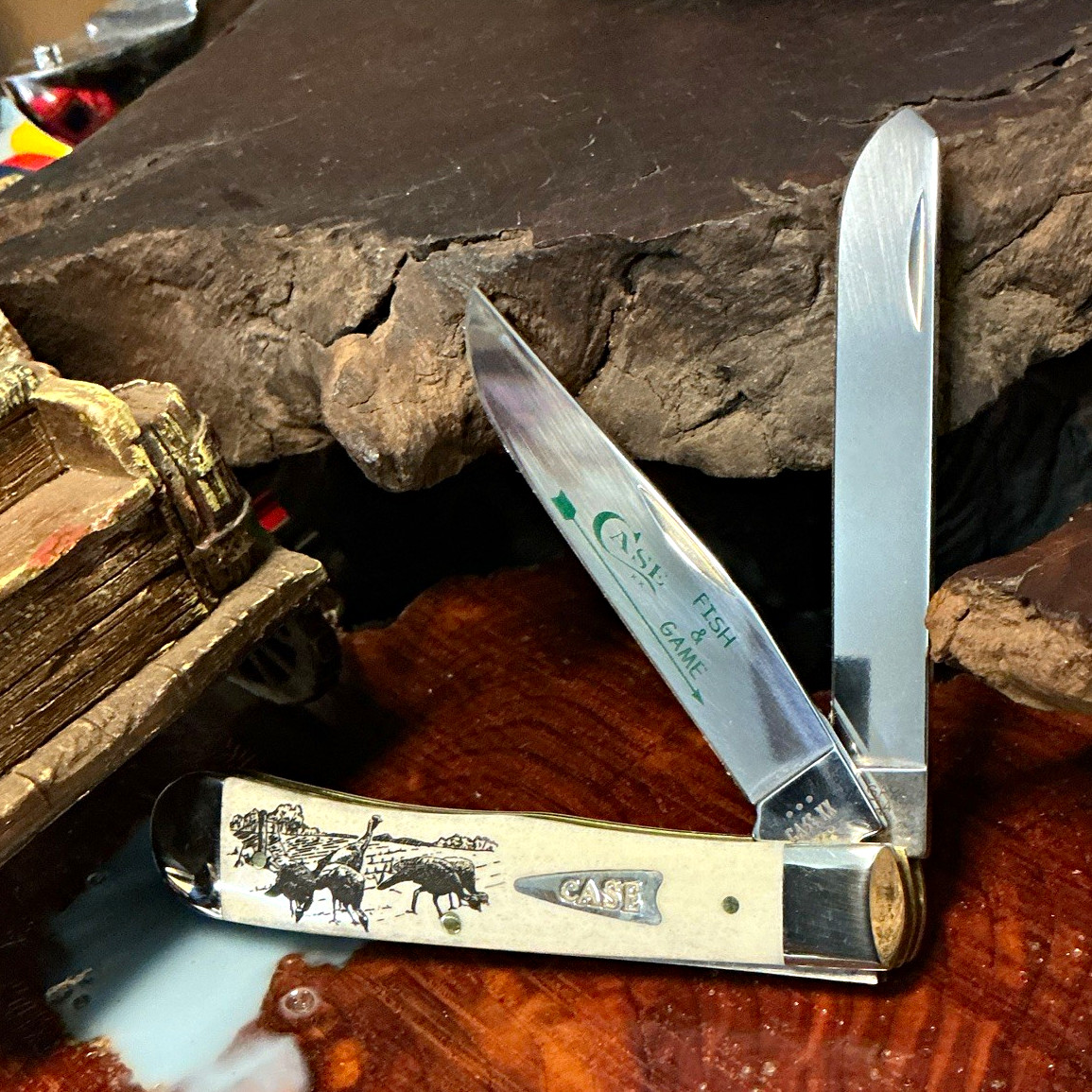 Case XX Fish & Game 6254 SS Trapper 2-Blade Slipjoint Bone Handle SS