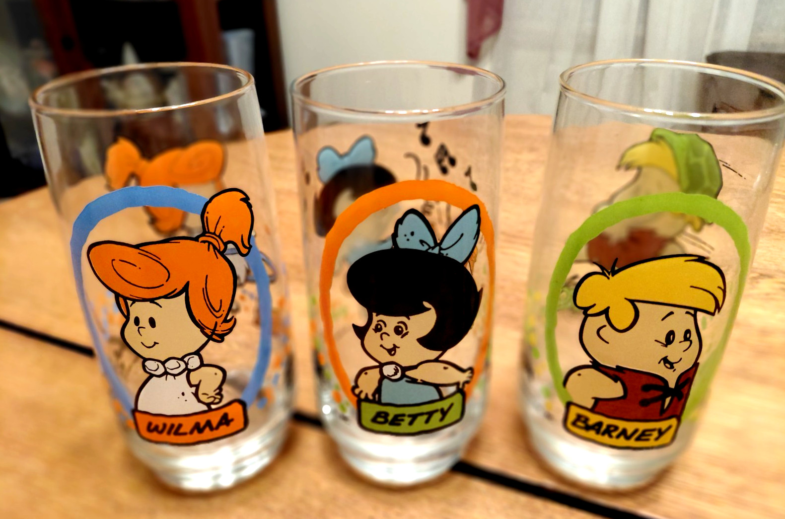 VINTAGE 1986 FLINTSTONE KIDS PIZZA HUT HANNA BARBERA 3 SET GLASSES WILMA BARNEY