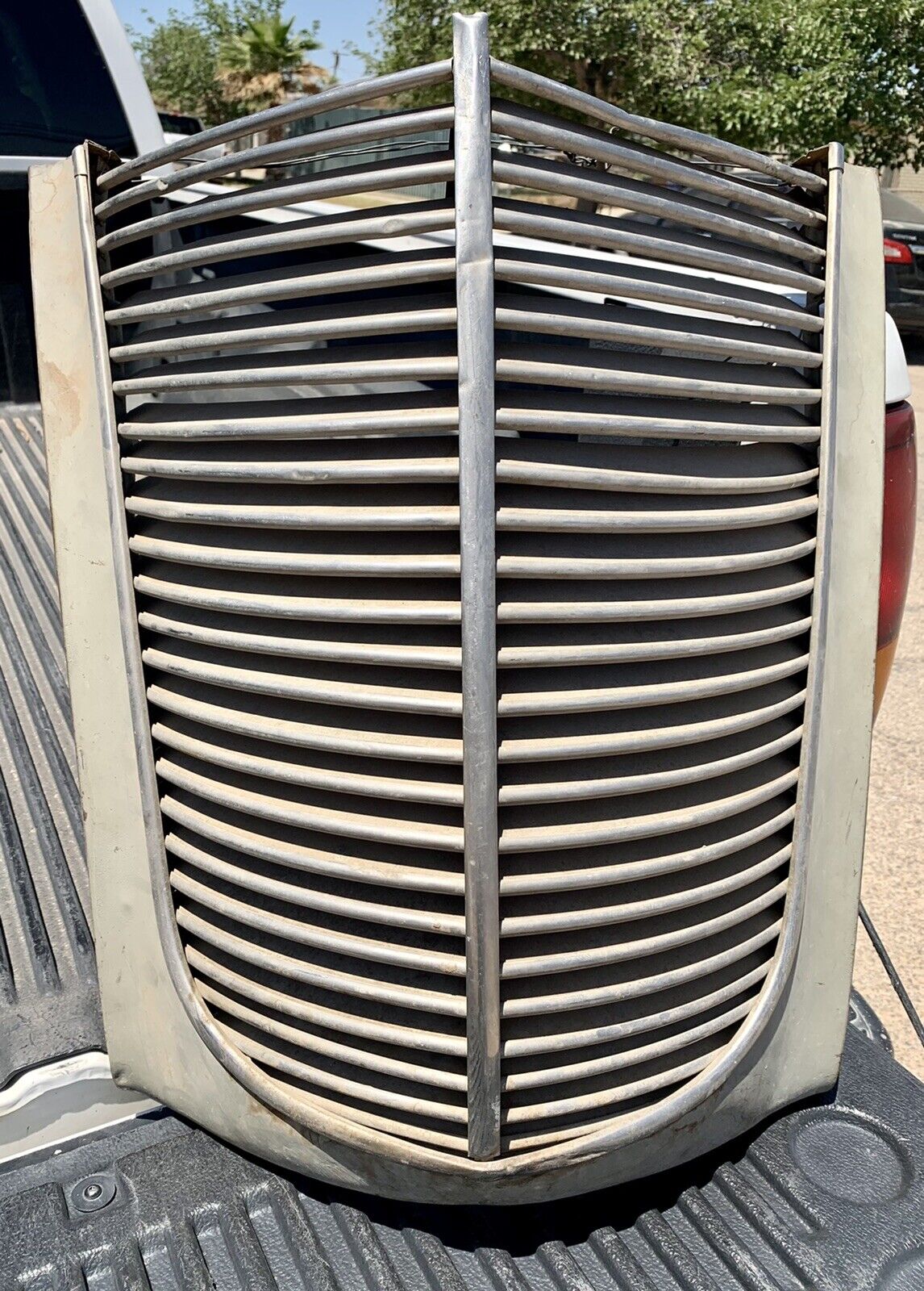 Rare Vintage 1937 Chrysler Imperial Airflow Eight C-17 Grill Grille Front Panel
