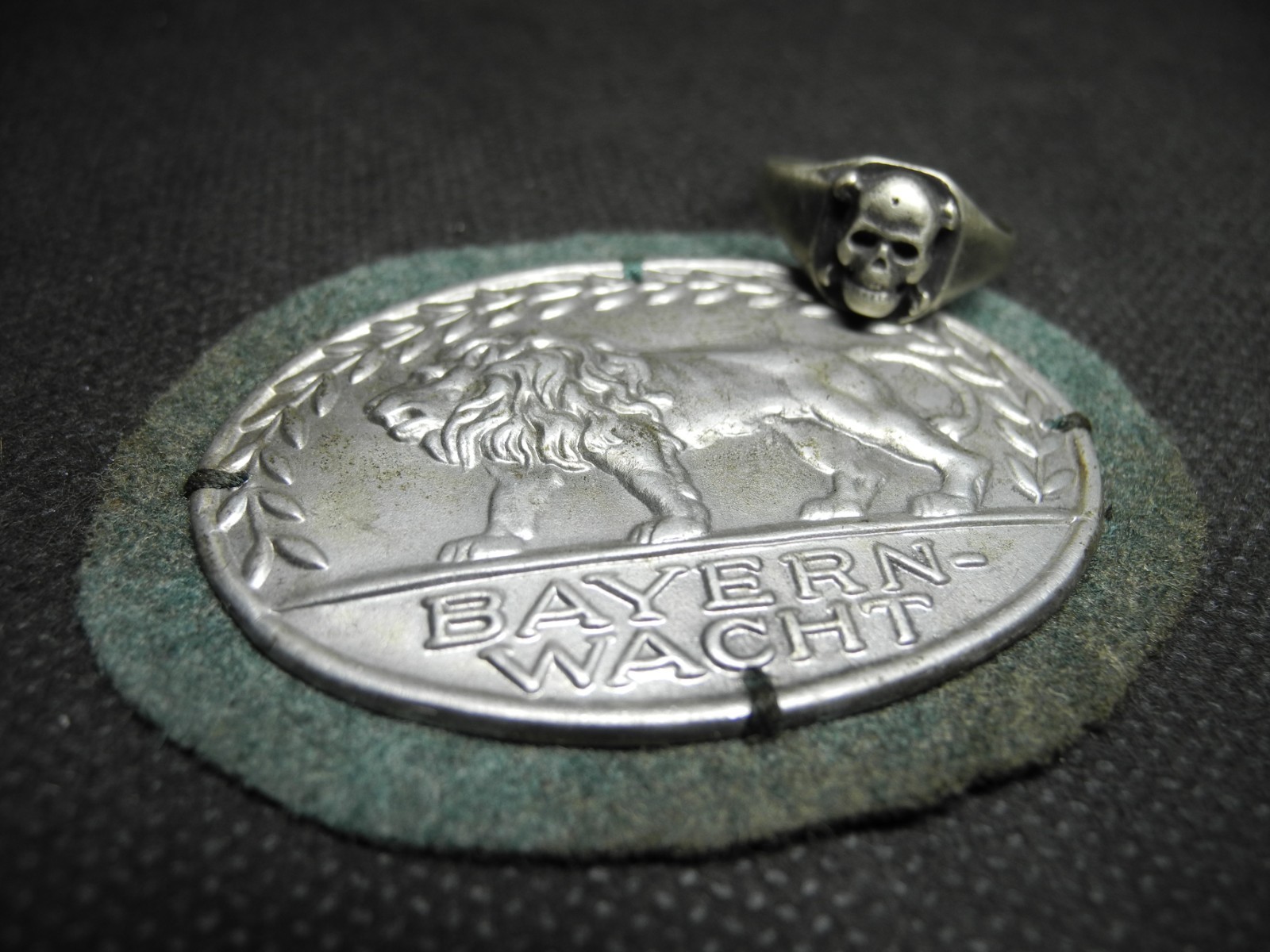 WW1 A soldier's belongings Freikorps - Neusilber ring, Aluminum patch
