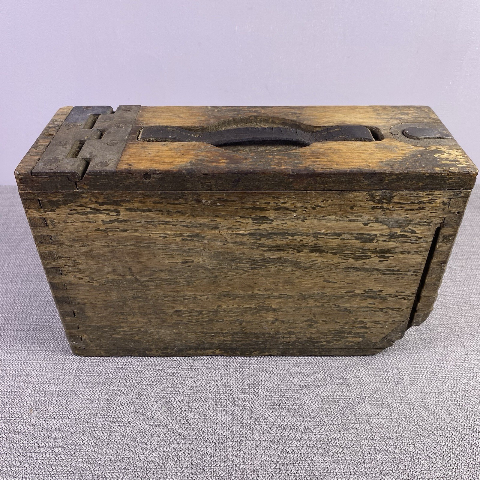 Antique WWI WWII M1917 Browning Machine Gun Wooden Dovetailed Wood Ammo Box