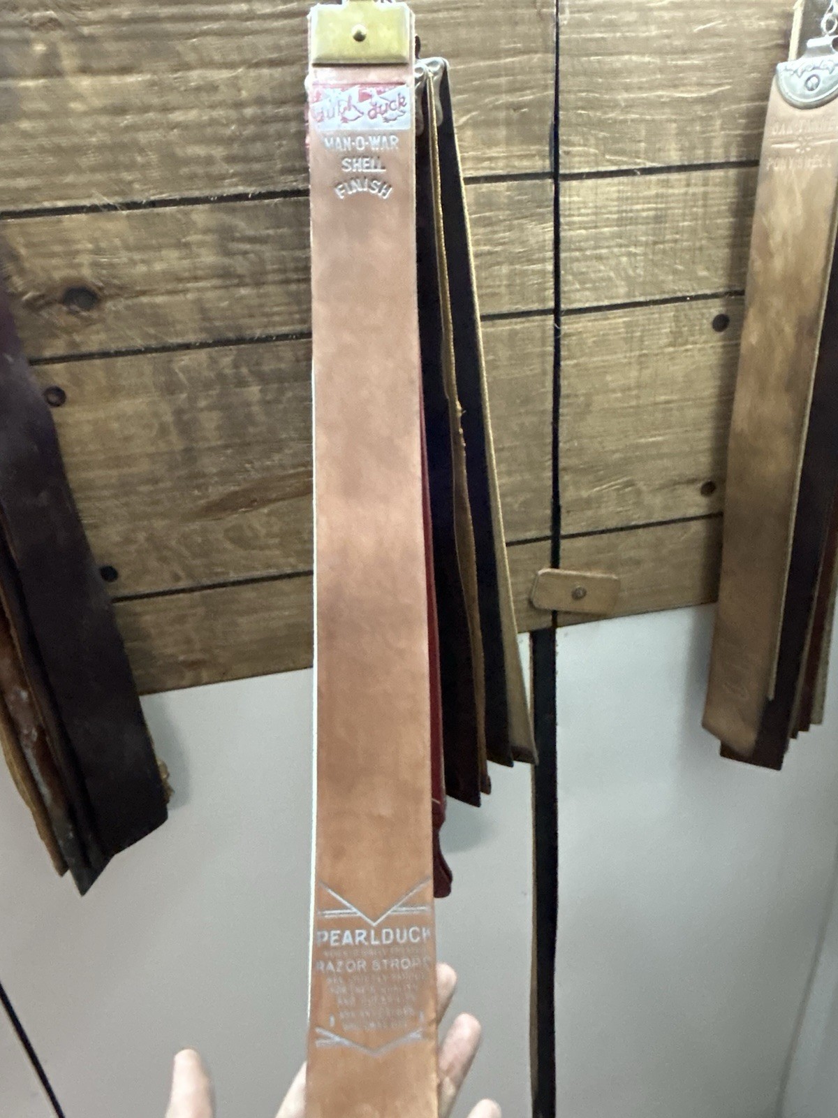NOS- UNUSED (DublDuck , “Man O War”) Leather Strop. READ DESCRIPTION