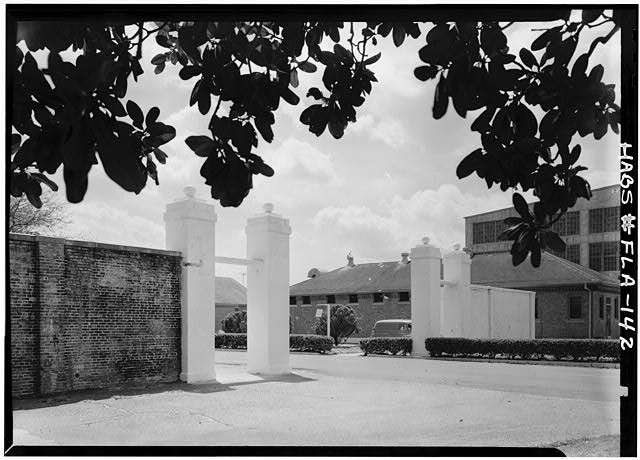 Photo:Pensacola Florida 1962 Naval Air Station Navy Yard Gate Entrance