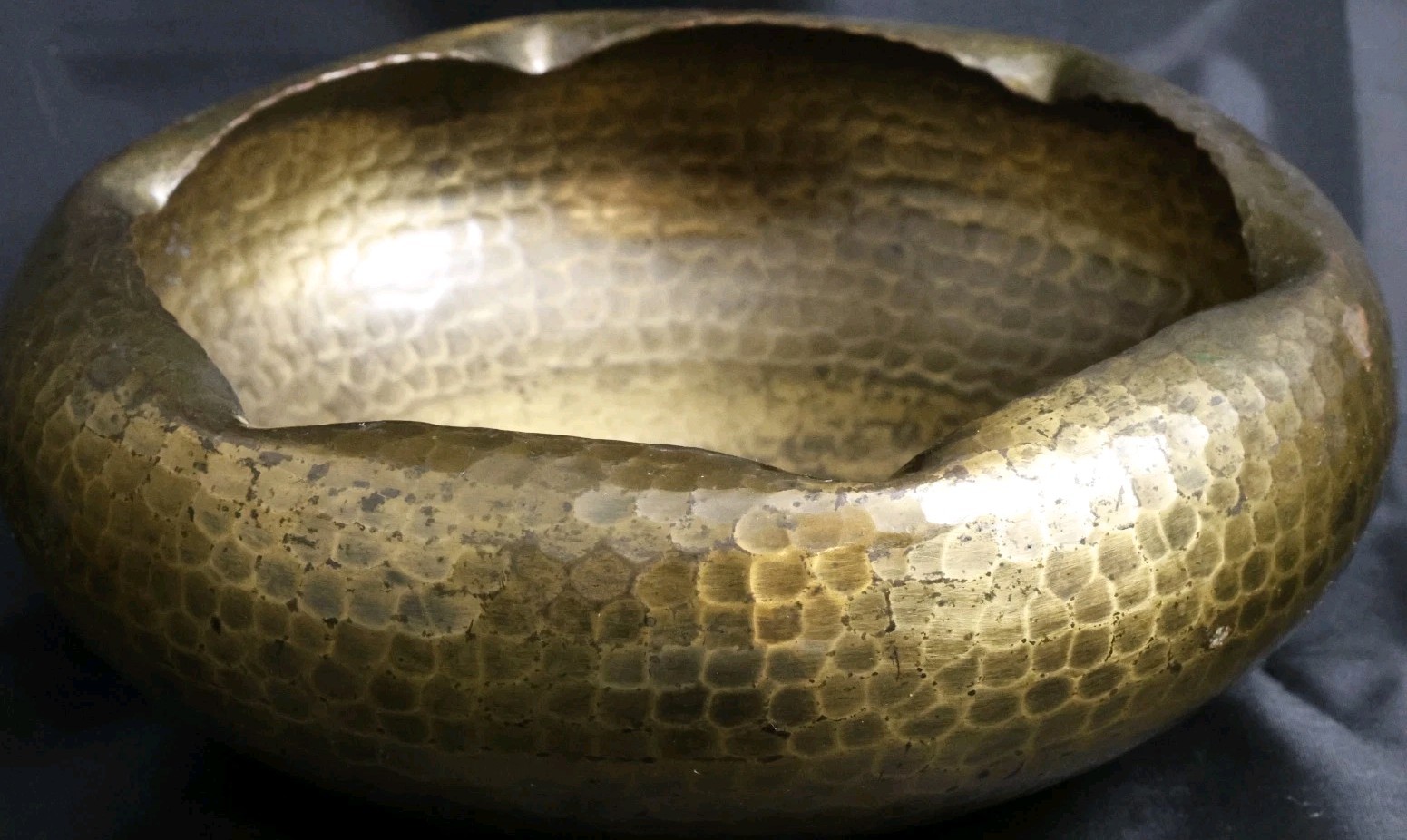 Roycroft Antique Arts & Crafts Brass Over Hammered Copper Bowl, 6.5 x 2.5 1920s