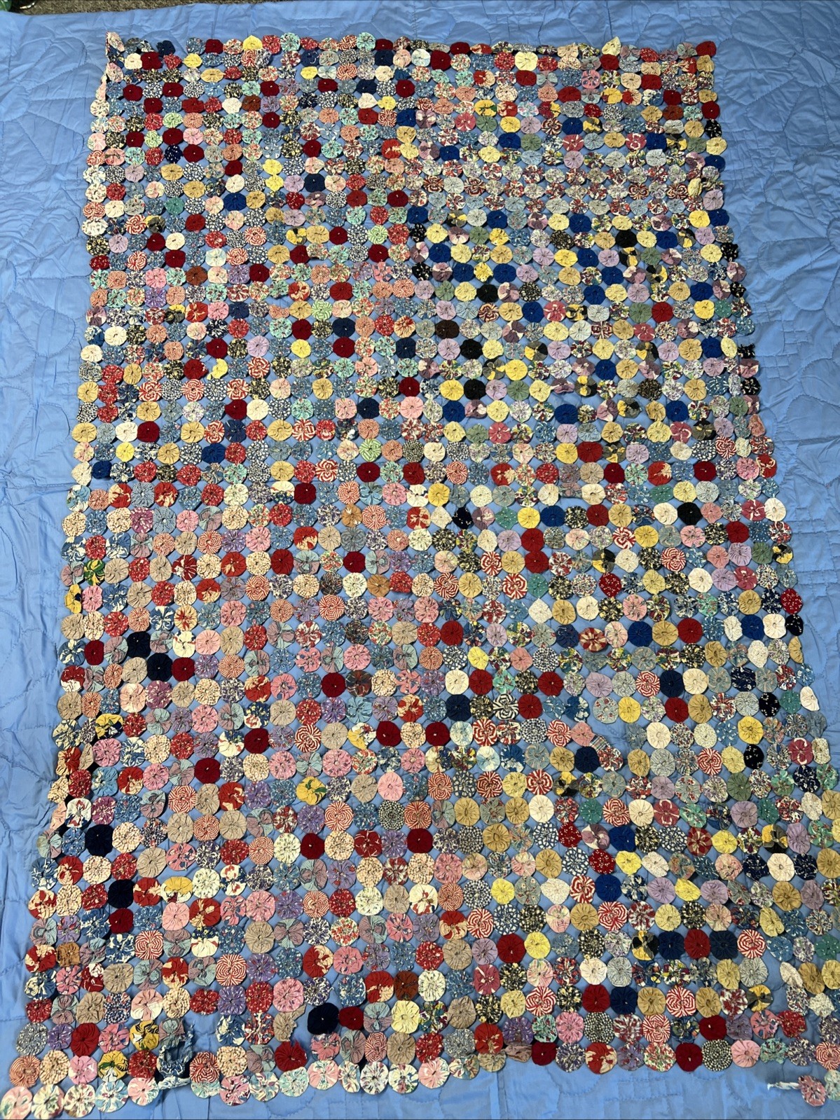 Antique/Vintage Handmade Yo Yo Quilt 80x50 Openwork Feedsack Era Fabrics As Is