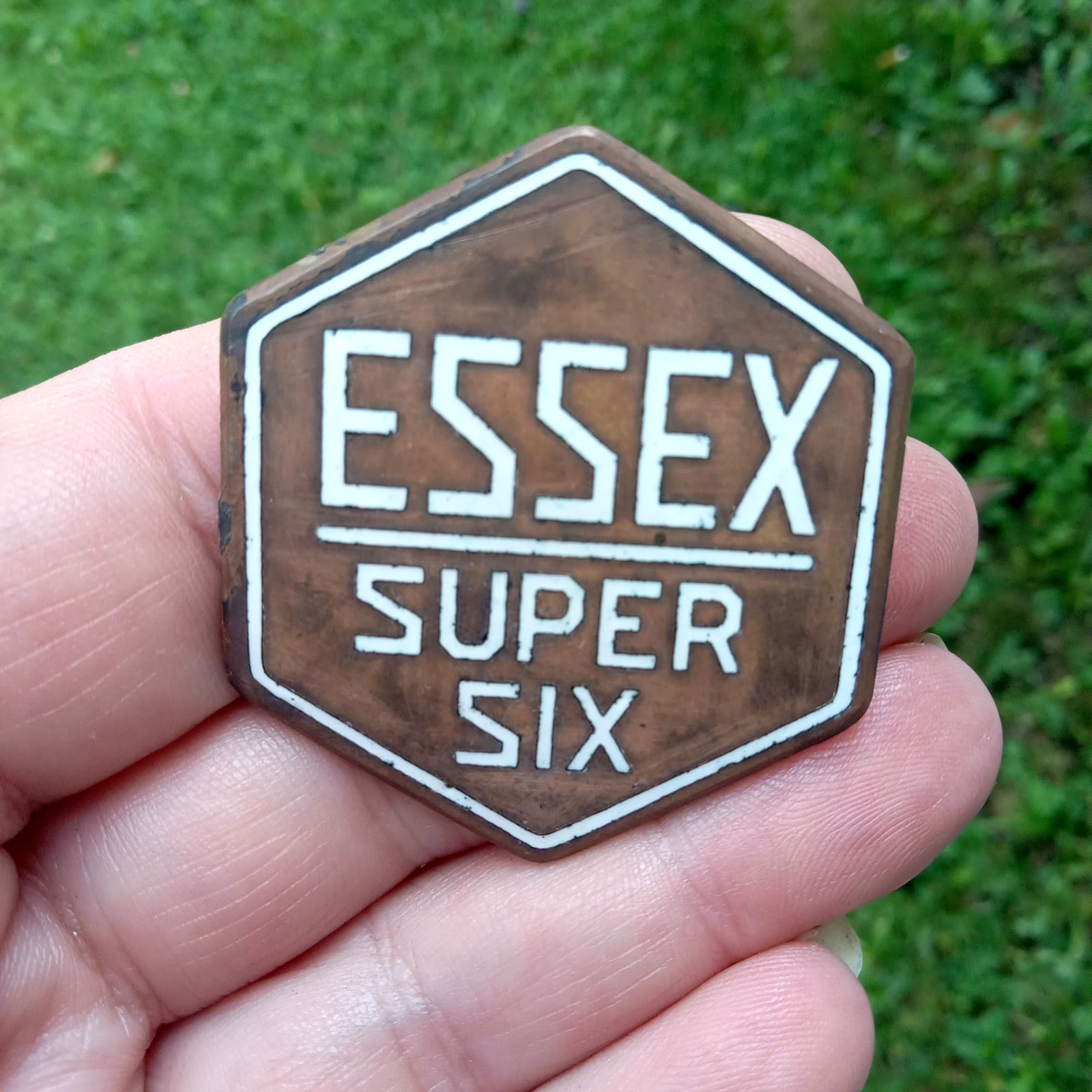 Antique Original 1928 ESSEX SUPER SIX Radiator Grill Badge Emblem