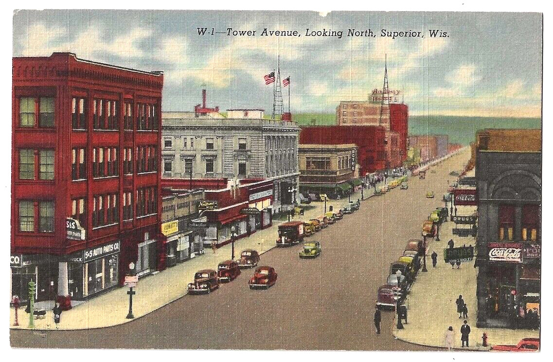 Superior Wisconsin c1940\'s Tower Avenue, downtown business district, vintage car