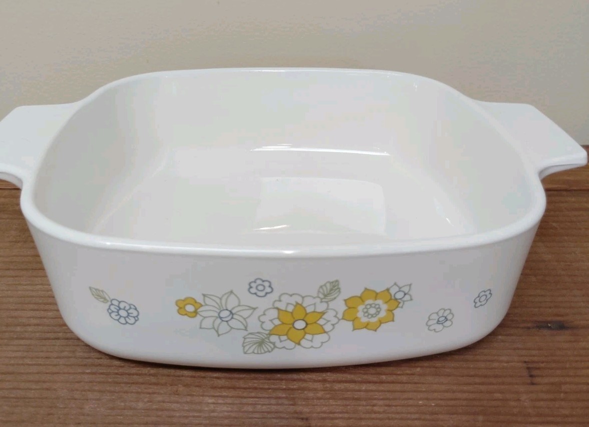 Vintage Corning Ware Floral Bouquet 1 Qt Casserole 7 in 70s