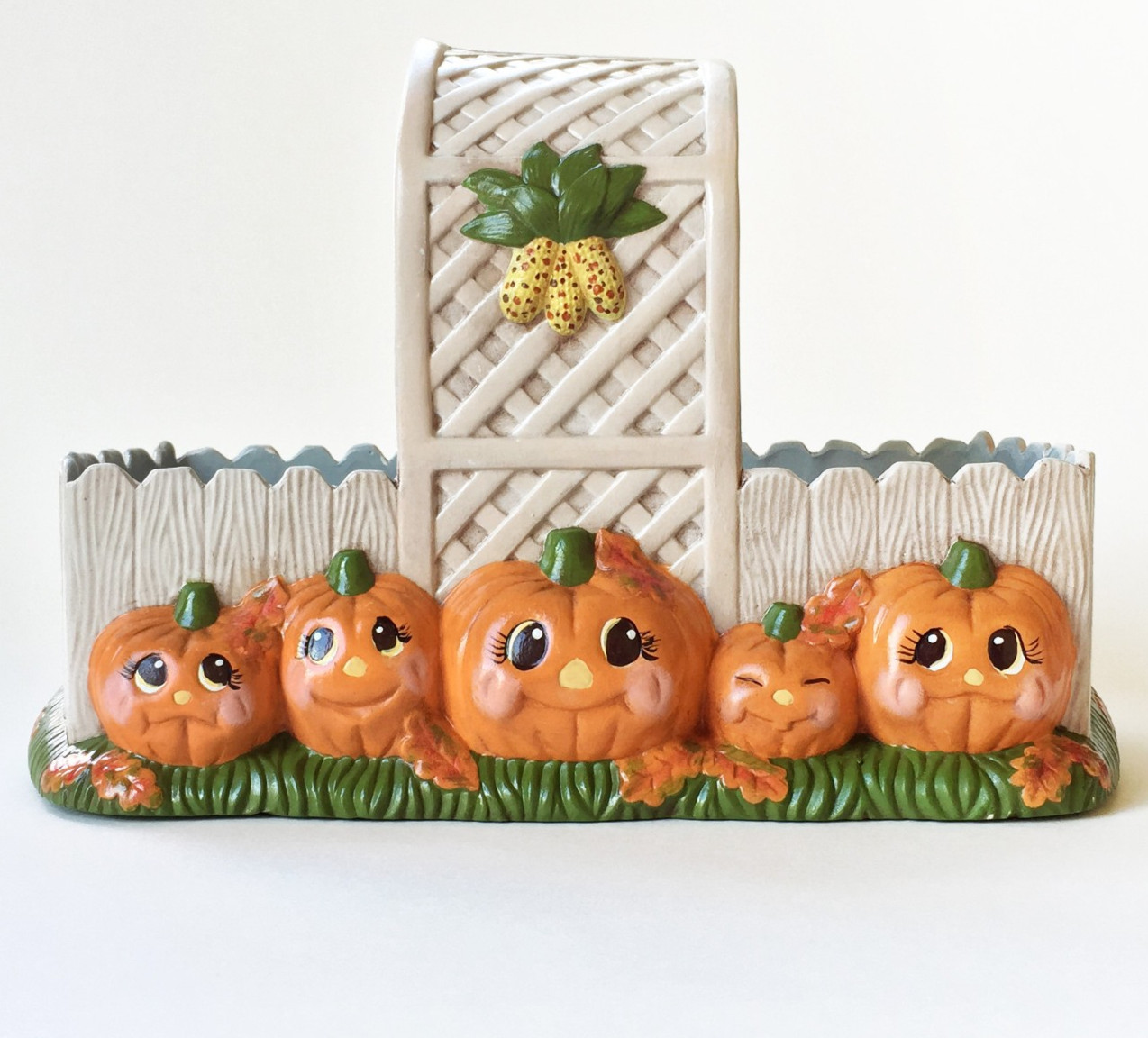 Vtg Ceramic Anthropomorphic Pumpkin Halloween Planter Basket 7\