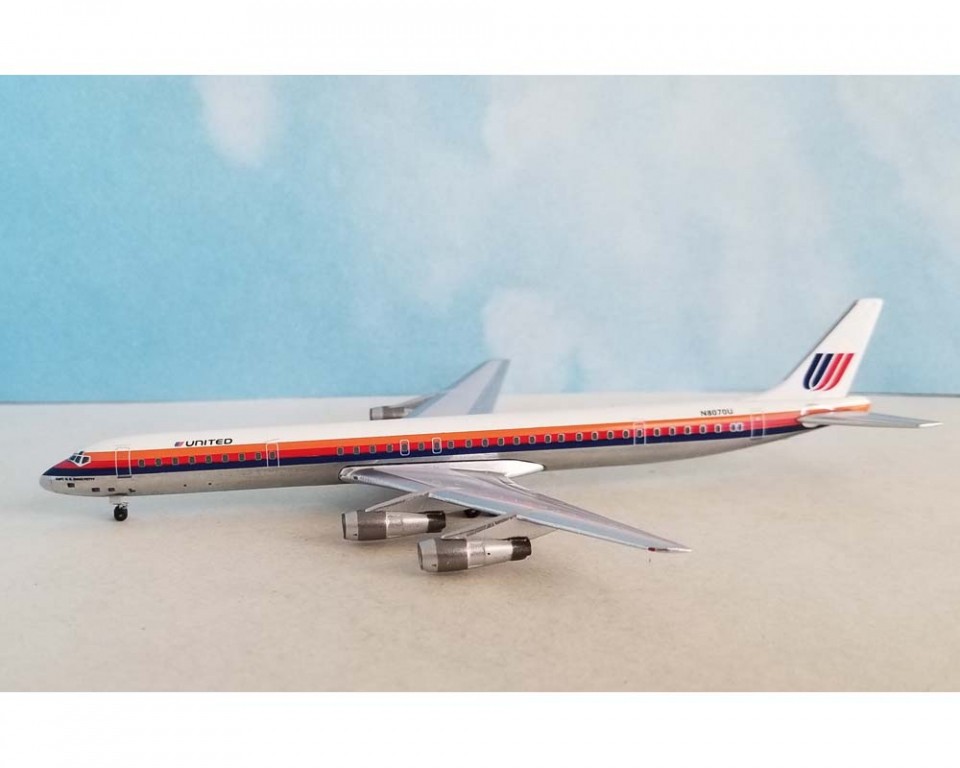 Aeroclassics AC411382 United Airlines Douglas DC-8-61 N8070U Diecast 1/400 Model