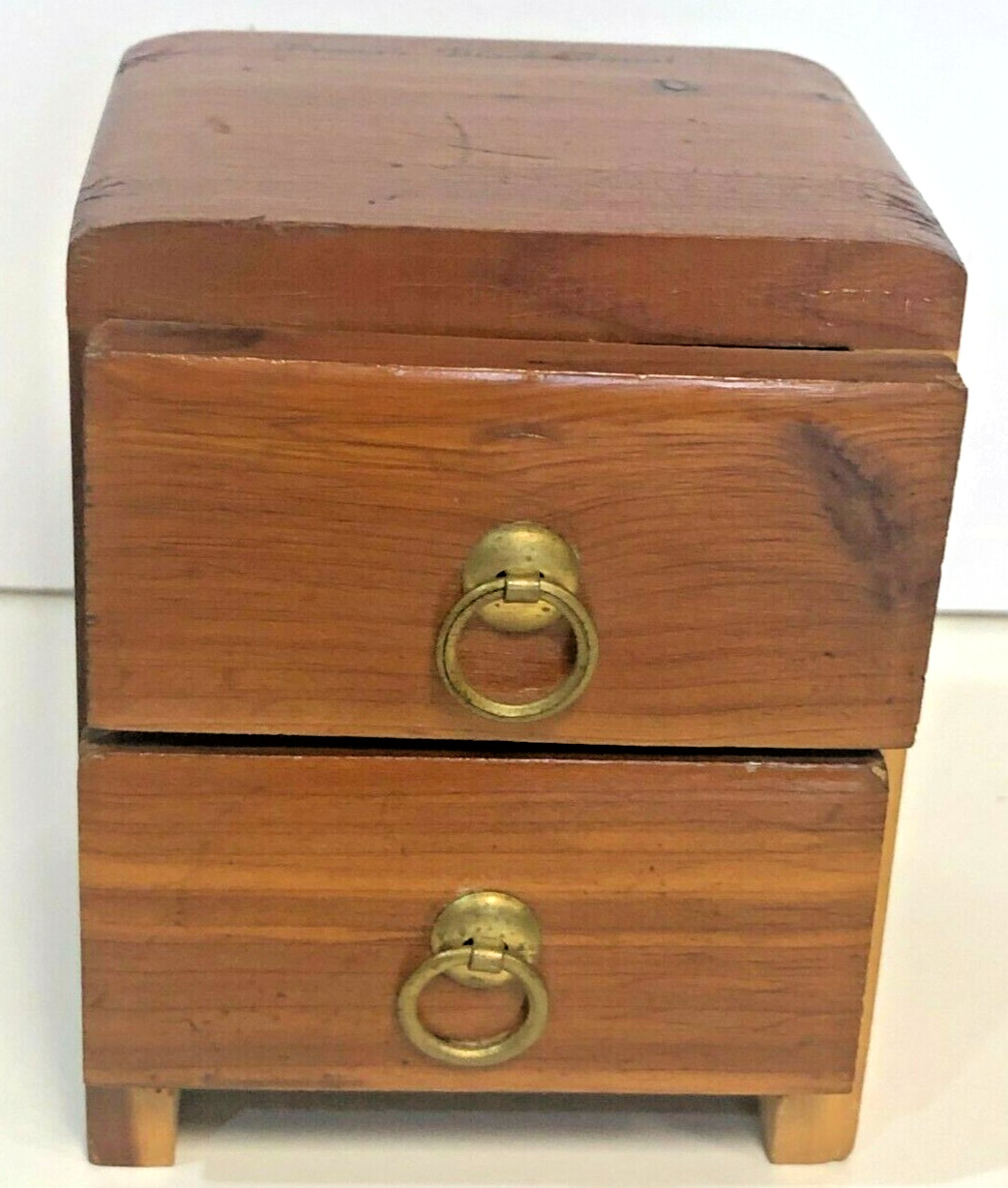 Vintage Cedar Wood Souvenir Trinket Box - Potter County, PA Black Forest 