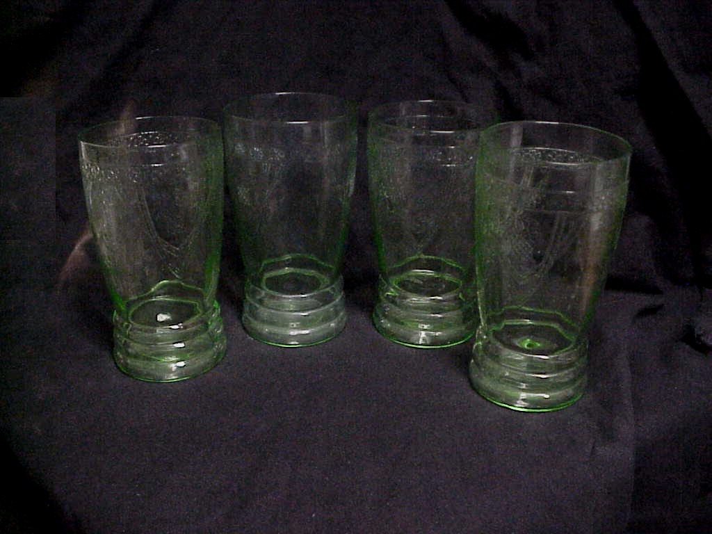 Vtg. Federal Glass Co. Georgian Lovebirds Green Uranium Tumblers 5.25”  Scarce