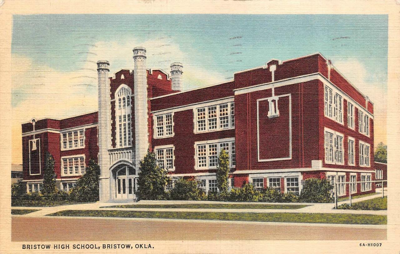 BRISTOW, OK Oklahoma  HIGH SCHOOL  Creek County  c1940\'s Curteich Linen Postcard