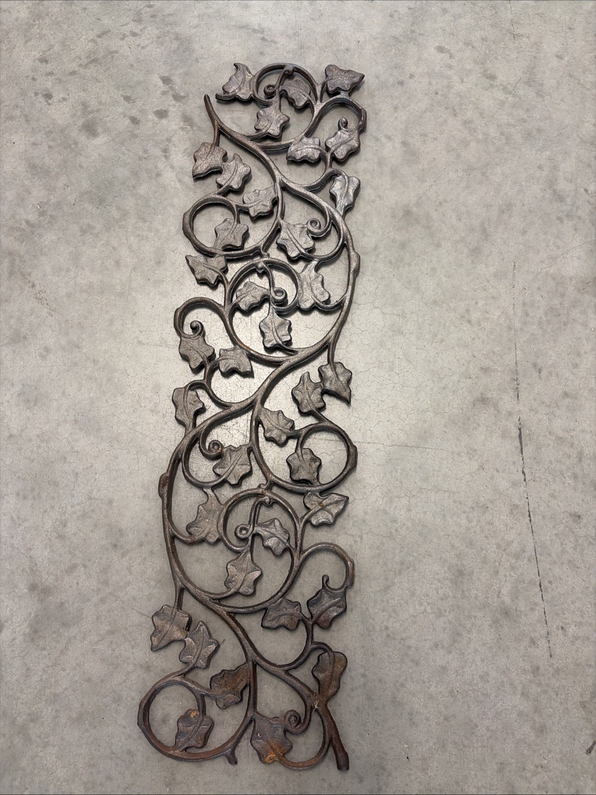 Cast Iron Ivey Leaf Vine Ornate Panel Antique Wall Architectural Decor 30”x 8”