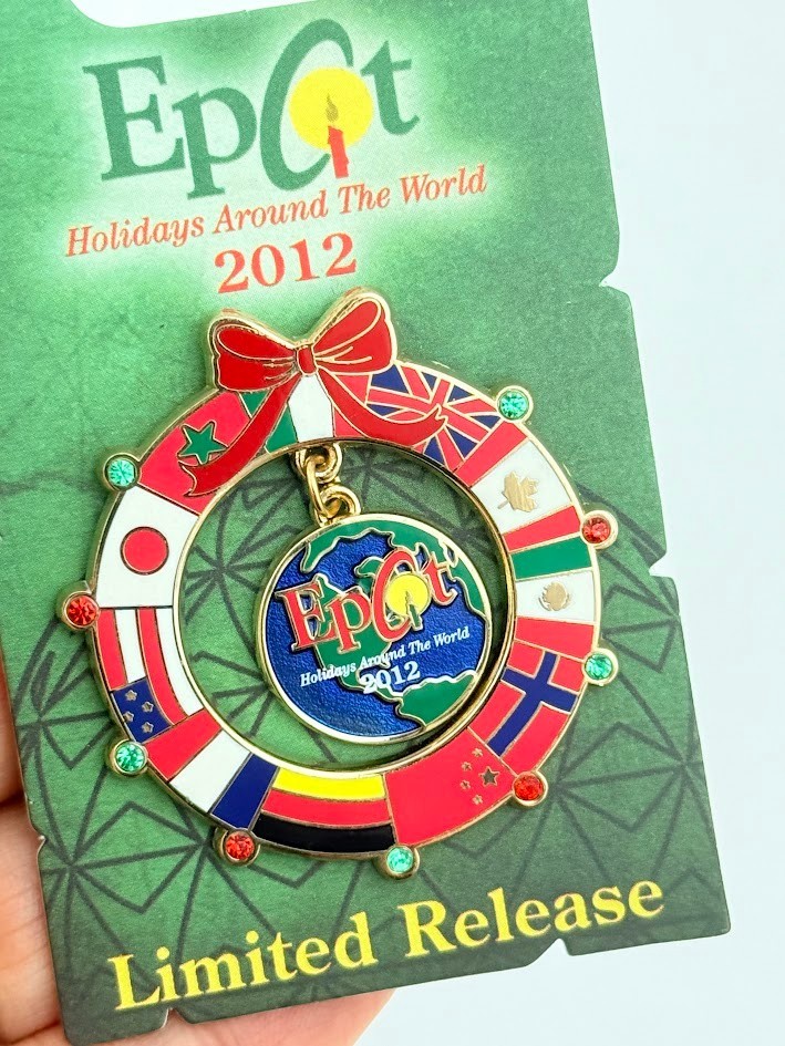 Disney Pin Epcot Christmas Holidays Around The World 2012 Limited Release Wreath