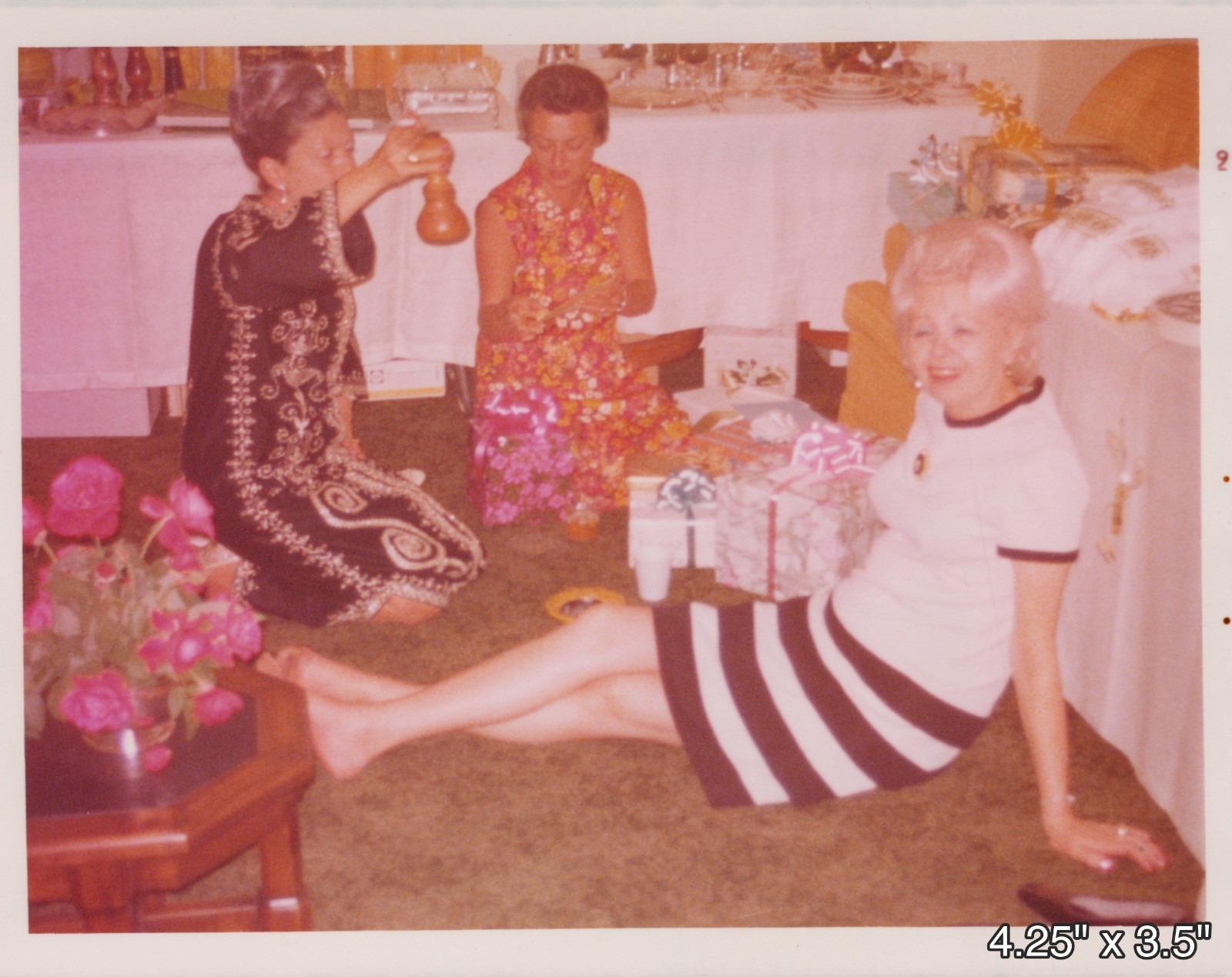 1972 Three Women Graces Bridal Shower Barefoot Lebanon Indiana VINTAGE PHOTO