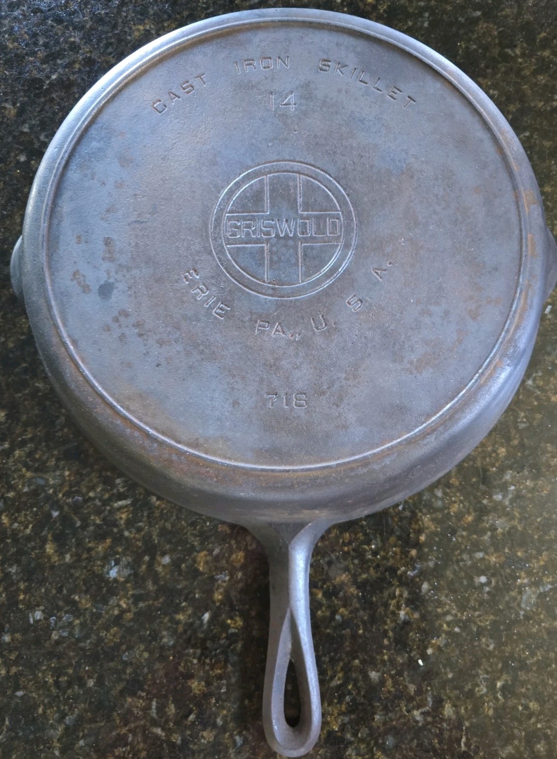 Griswold #14 Cast Iron Skillet Large Block Logo 718 Erie PA., U.S.A 